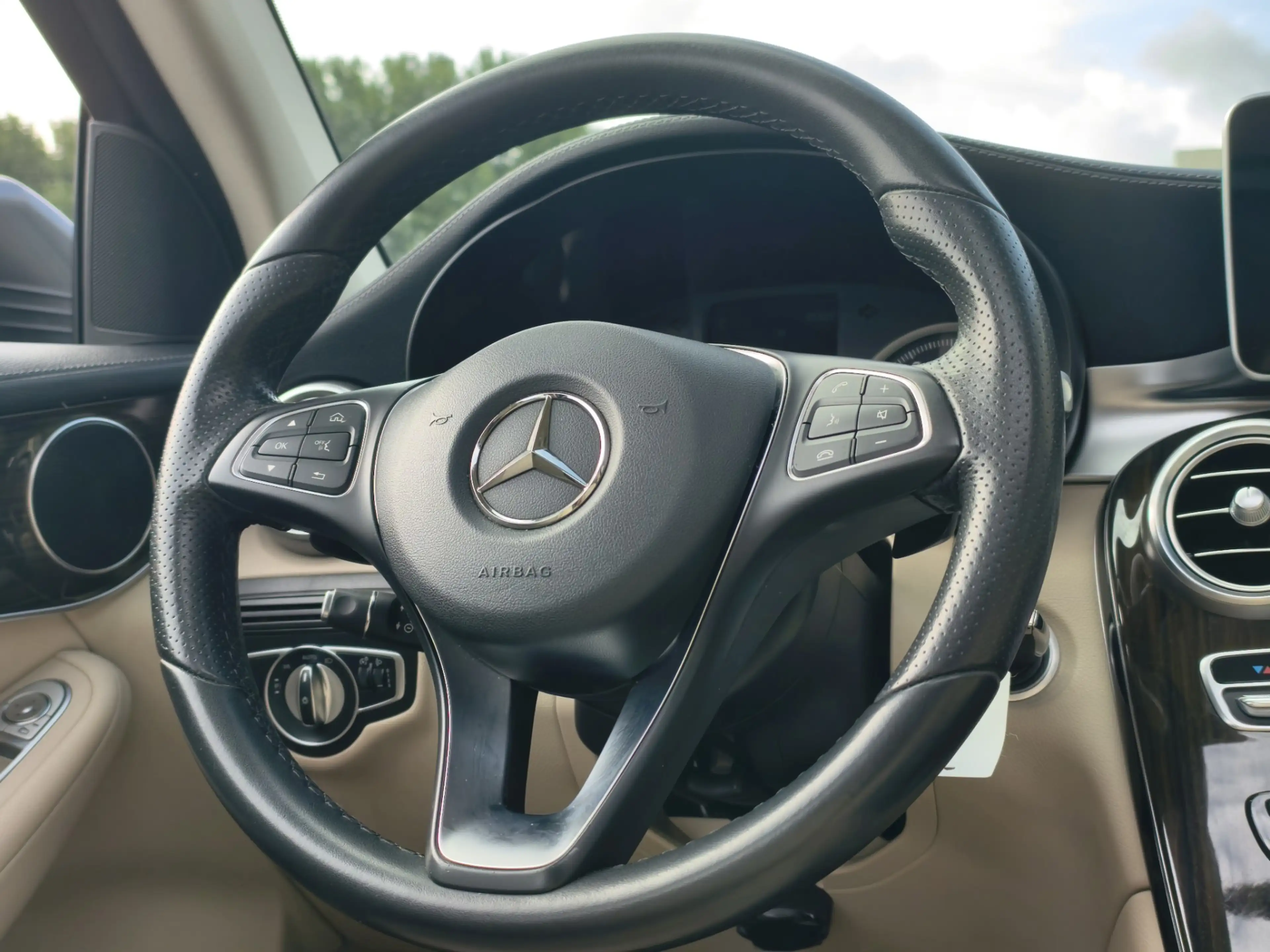 Mercedes-Benz GLC 350 350e 4MATIC Premium Plus — photo 11