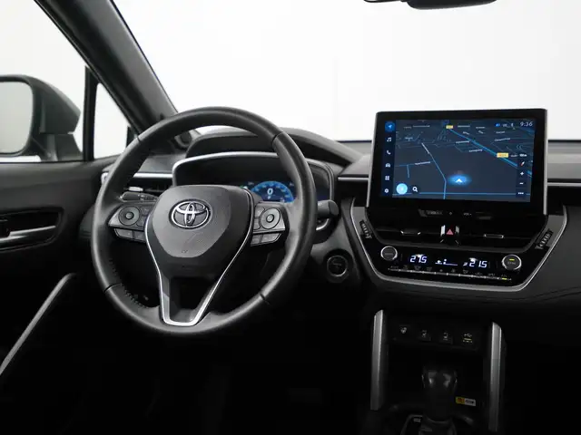 Toyota Corolla Cross view 6