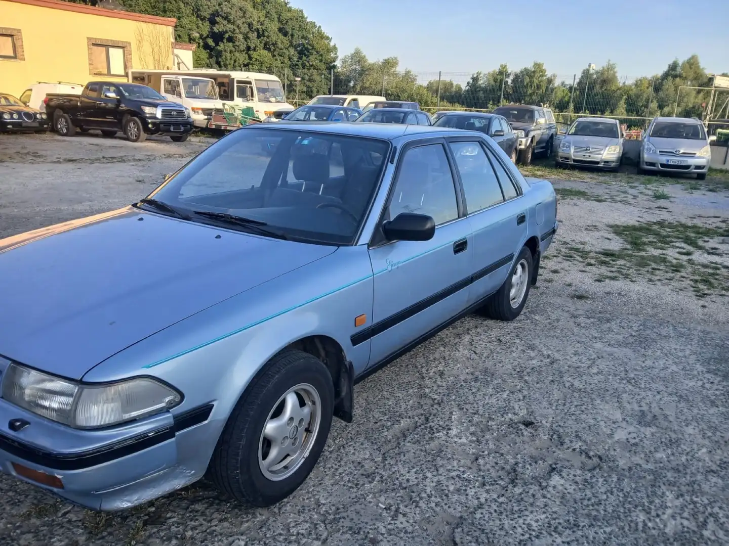 Toyota Carina Carina 1.6XLi injection&assite tres rare0485905657 Modrá - 2