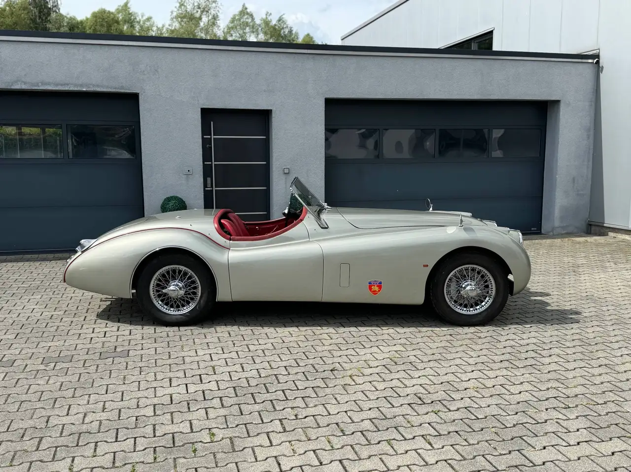 Jaguar XK 120 SE, foto 1