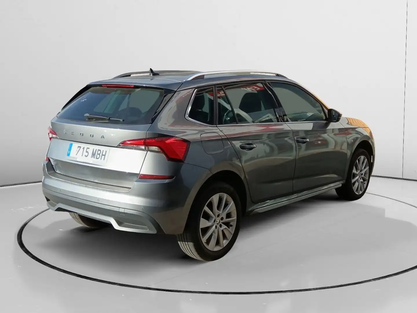 Skoda Kamiq 1.5 TSI Style DSG Gris - 2