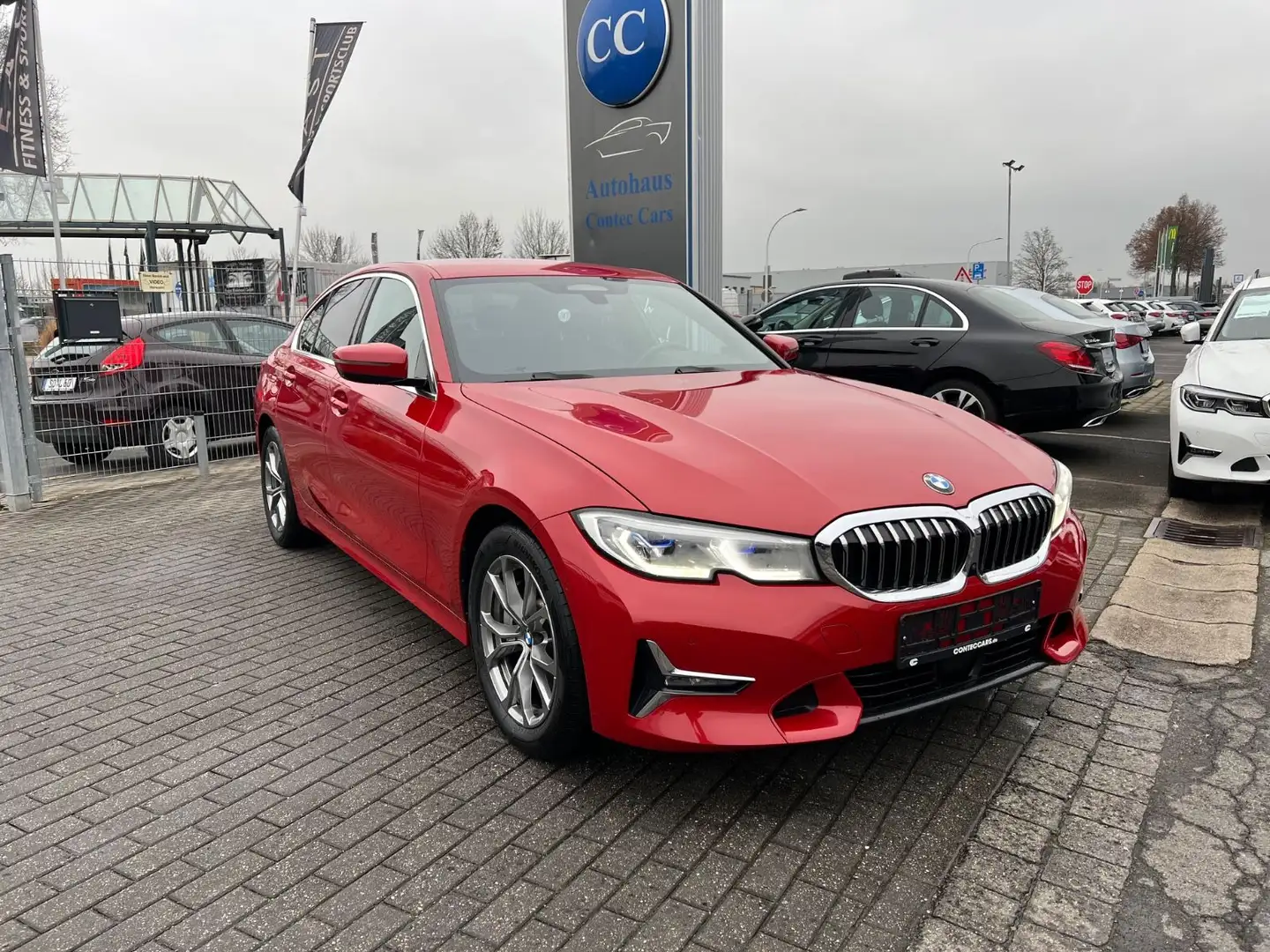 BMW 330 e Lim. Luxury Line 3D+HuD+Laser+Dashcam uvm. Czerwony - 1