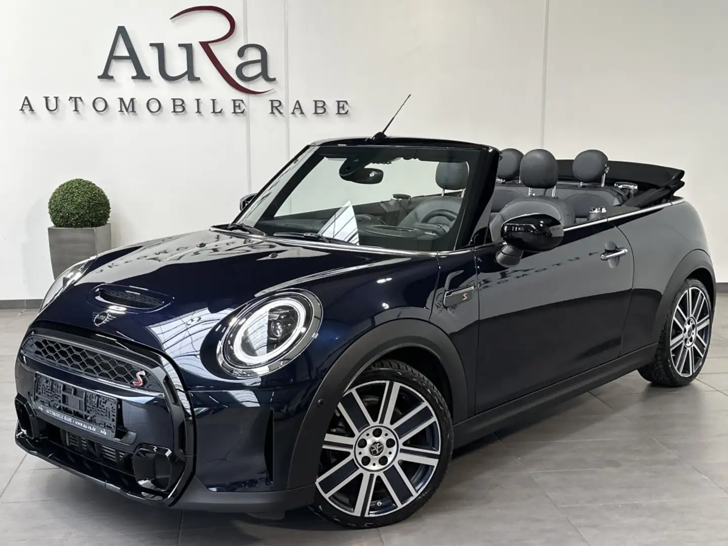 MINI Cooper S Cabrio Sport-Aut. NAV+LED+DIGDISPLAY+PP Чорний - 1