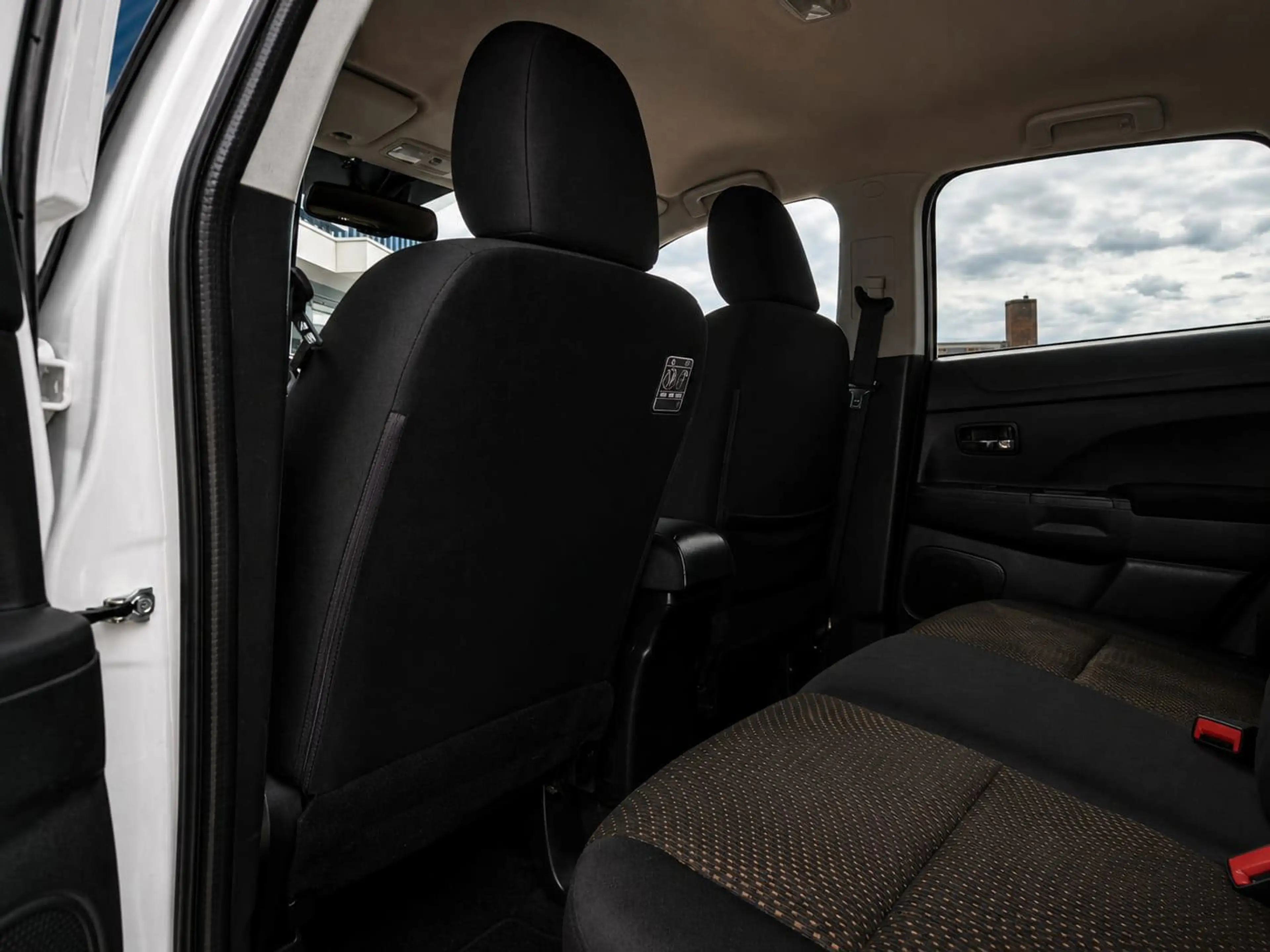 Mitsubishi ASX 1.6 Cleartec Intense Trekhaak Stoelvw Camera — photo 10