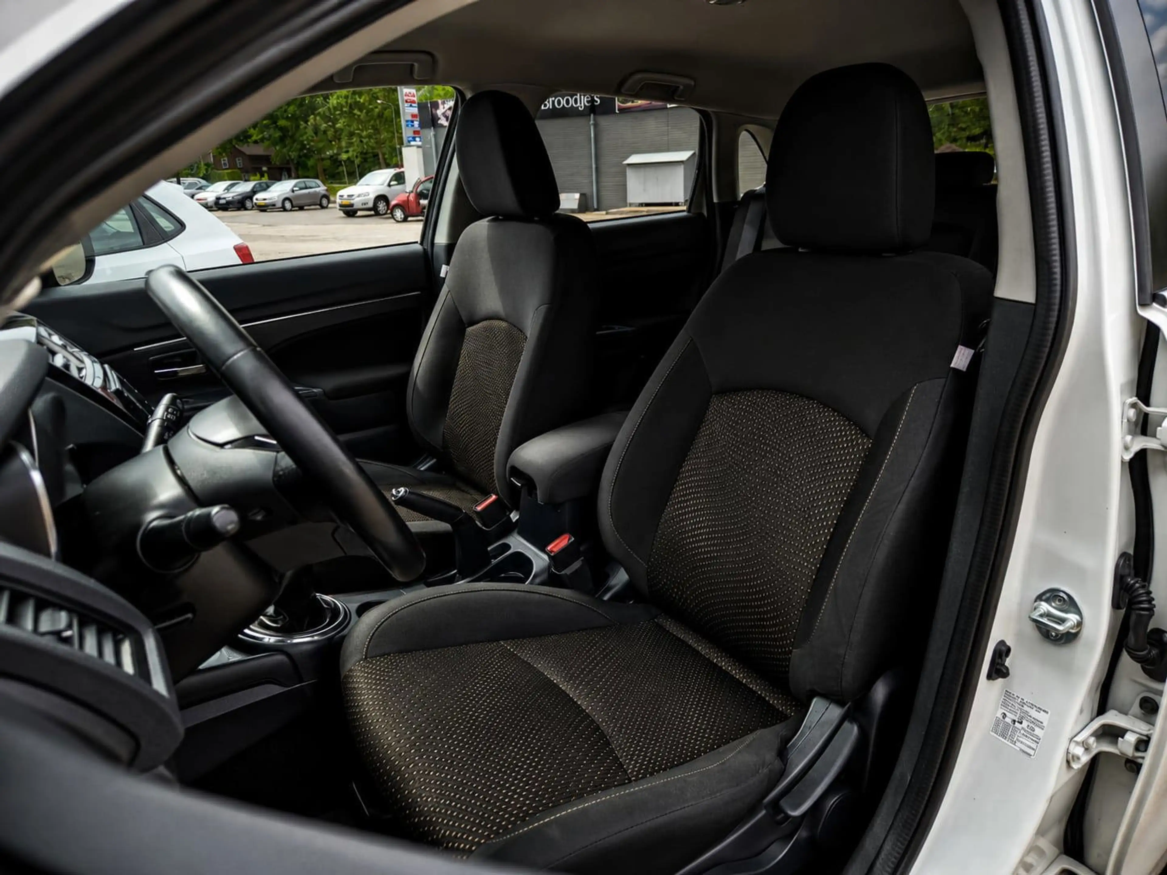 Mitsubishi ASX 1.6 Cleartec Intense Trekhaak Stoelvw Camera — photo 9