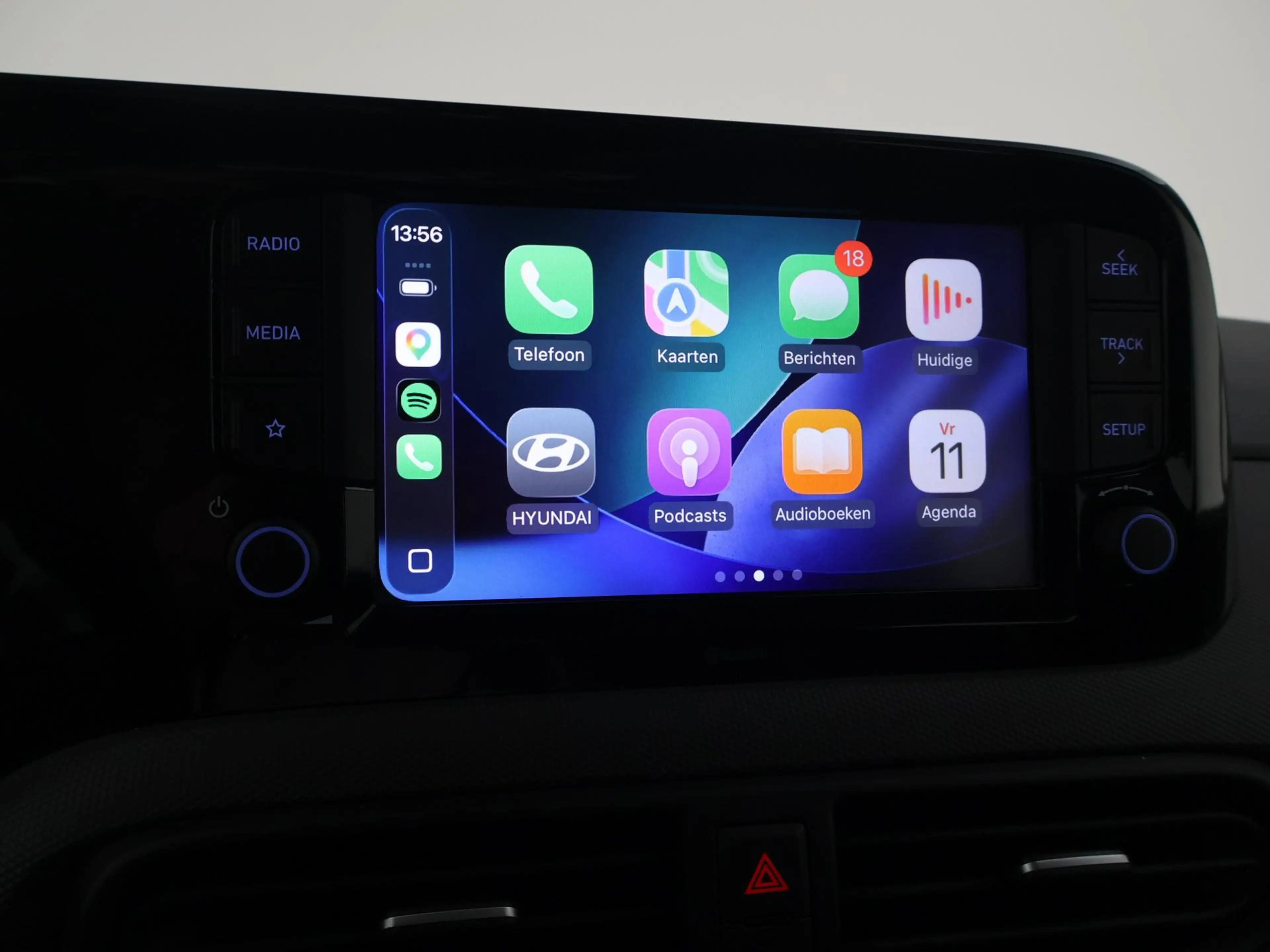 Hyundai i10 1.0 COMFORT + APPLE CARPLAY | DAB | AIRCO | DIGITA — photo 11