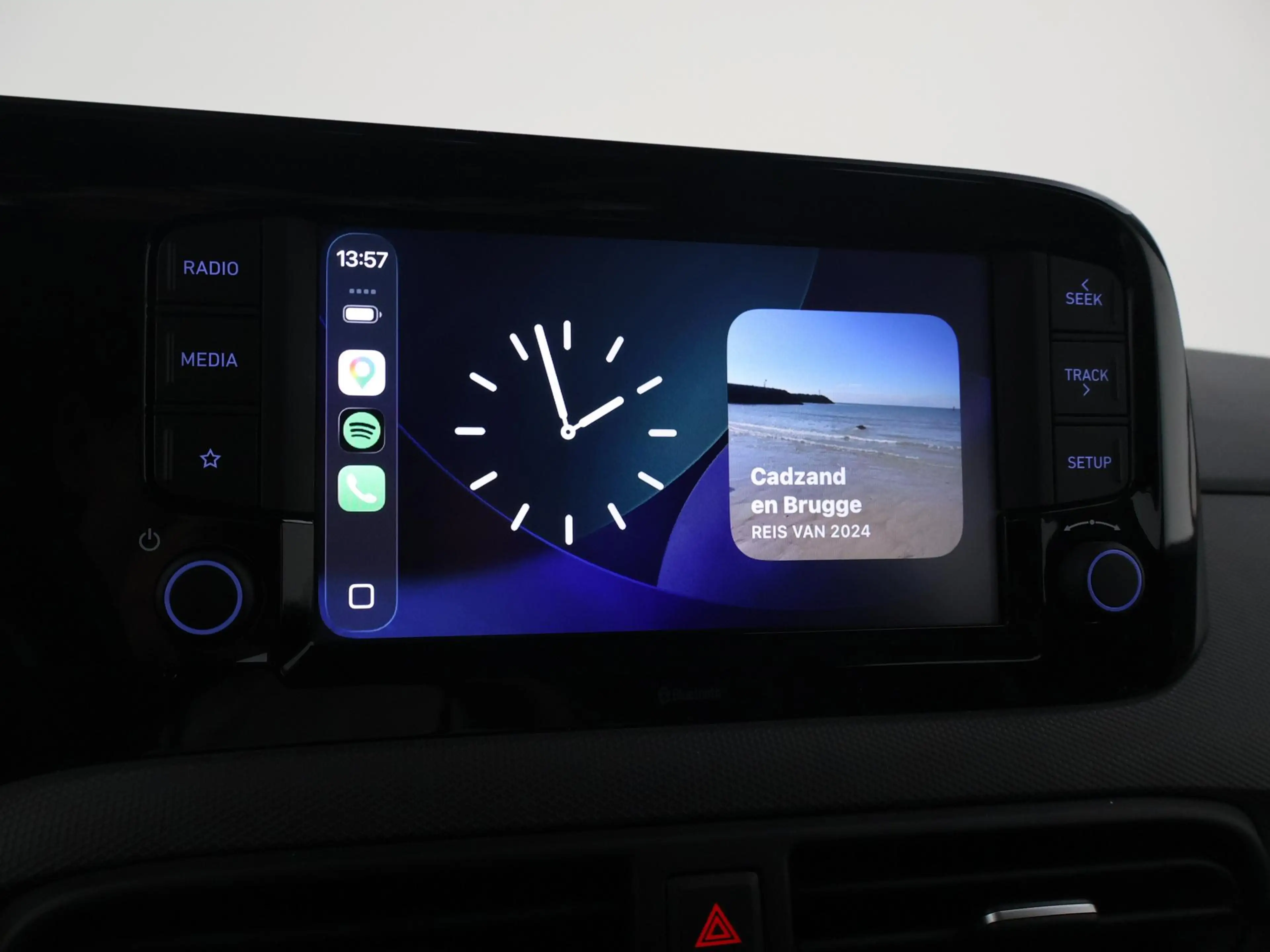 Hyundai i10 1.0 COMFORT + APPLE CARPLAY | DAB | AIRCO | DIGITA — photo 33