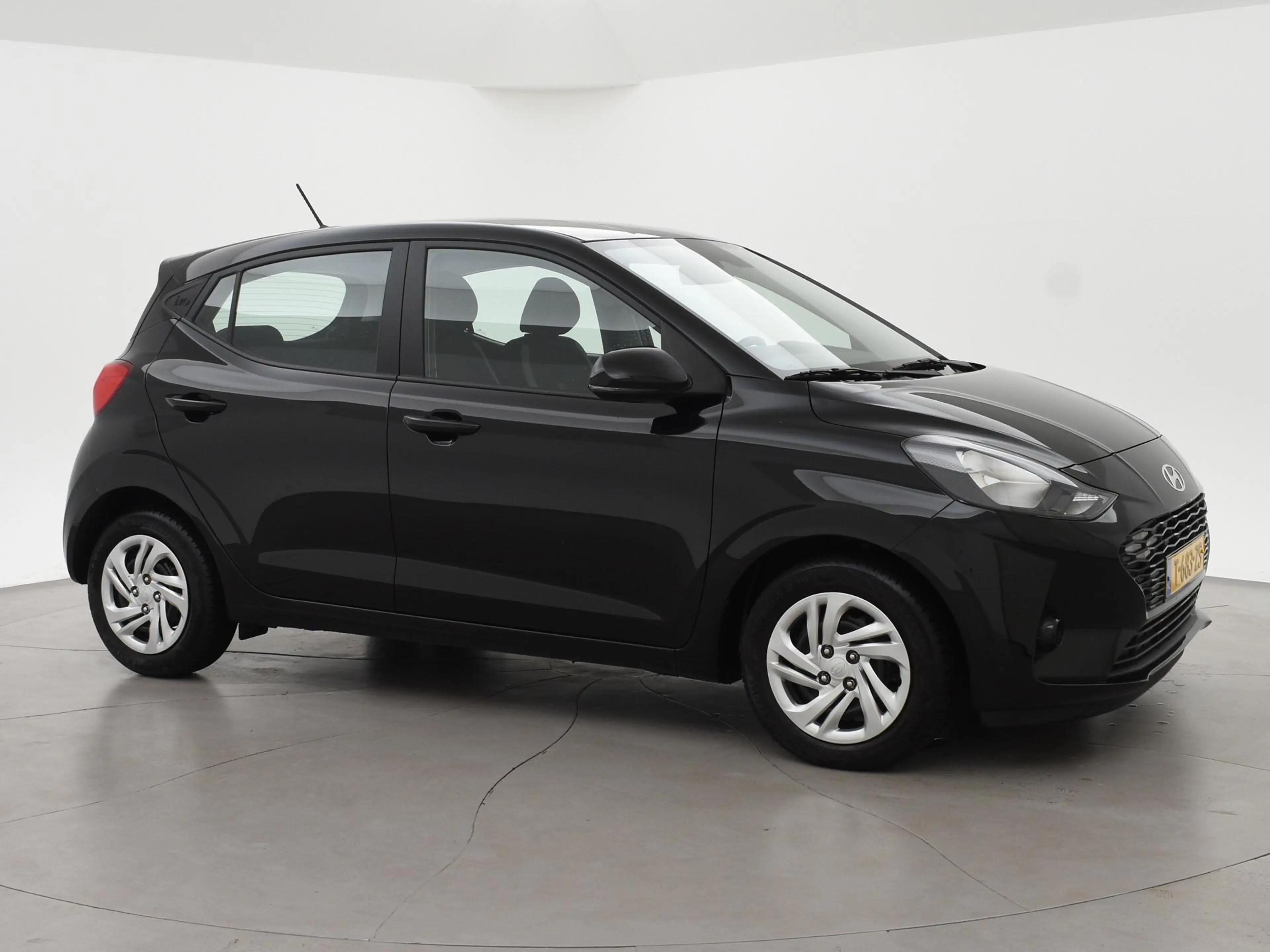 Hyundai i10 1.0 COMFORT + APPLE CARPLAY | DAB | AIRCO | DIGITA — photo 29
