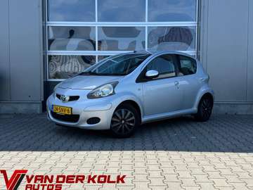 1.0-12V Dynamic Navigator 5 Deurs | Navigatie | Ai