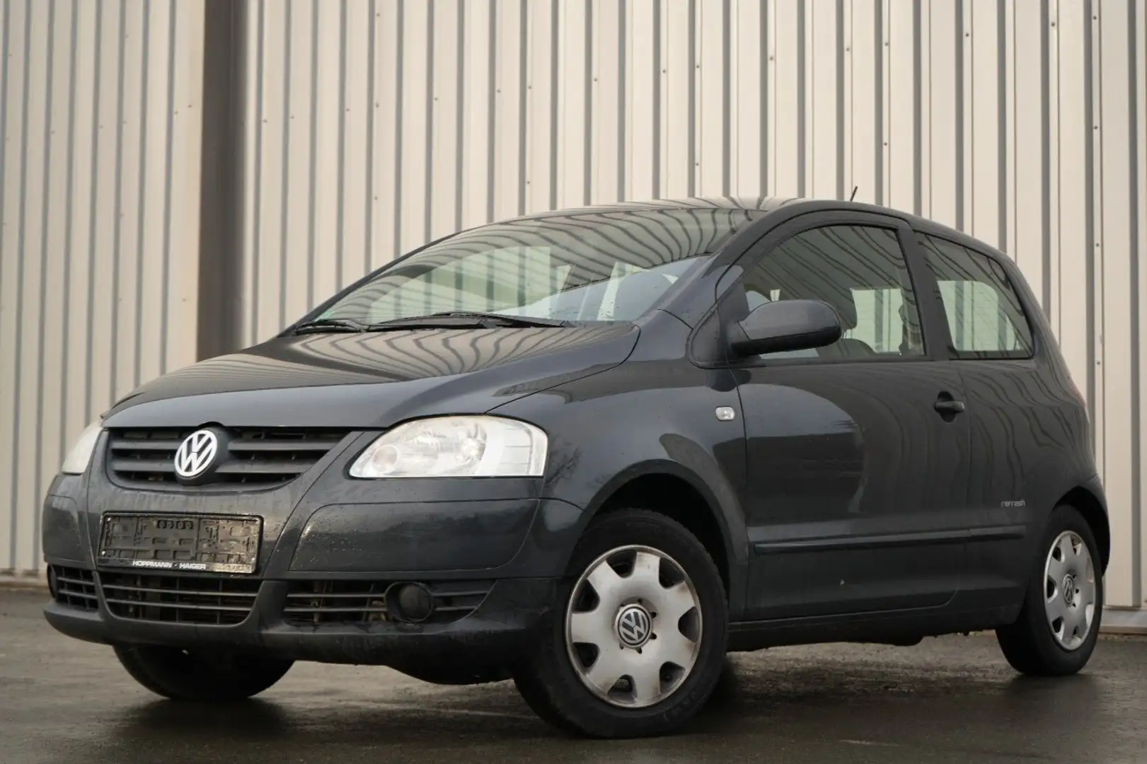 Volkswagen Fox Refresh 1.4 TÜV NEU/Scheckheft/8 Fach/Klima Gri - 1
