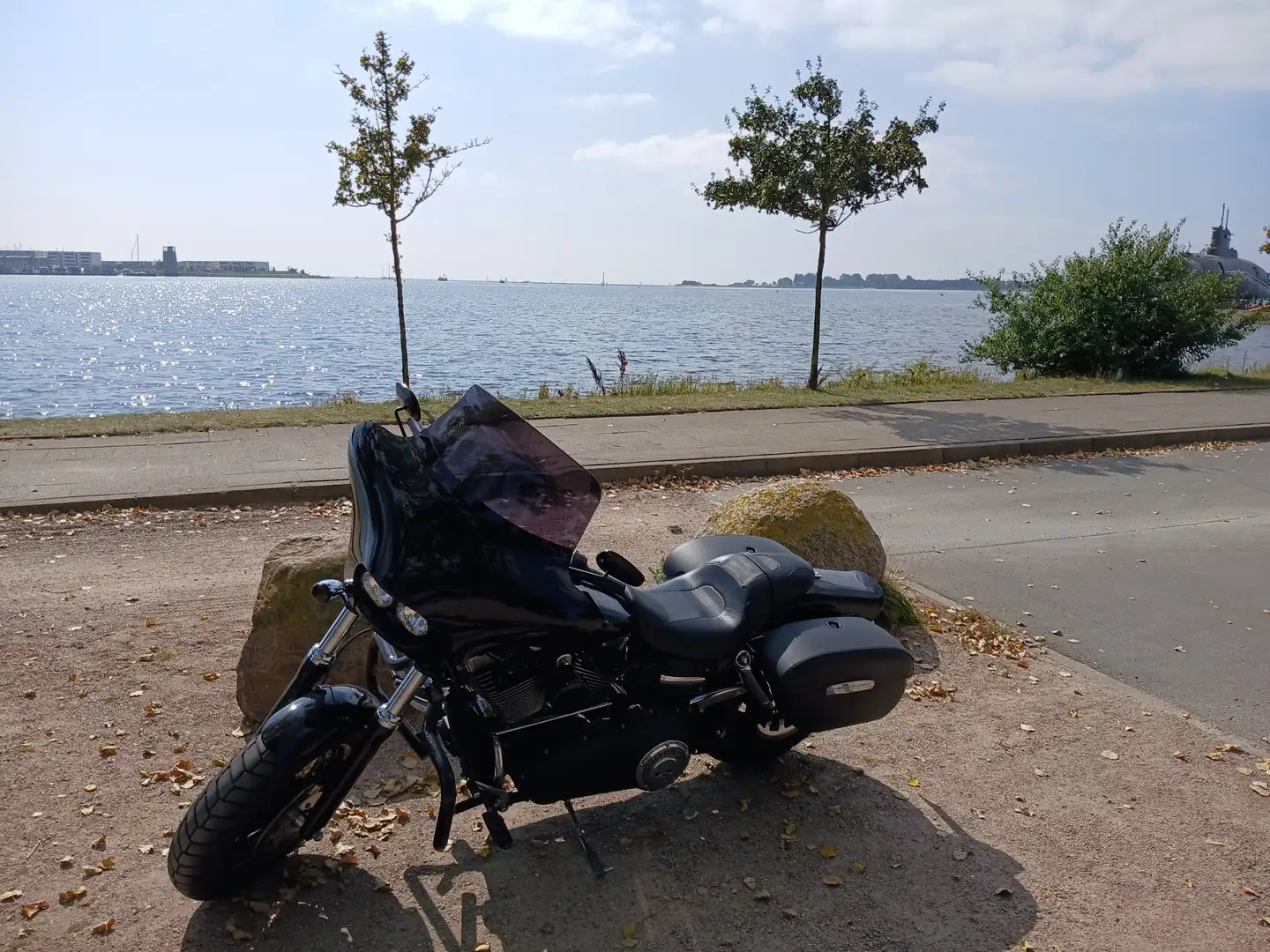 Harley-Davidson Dyna Fat Bob Black - 1