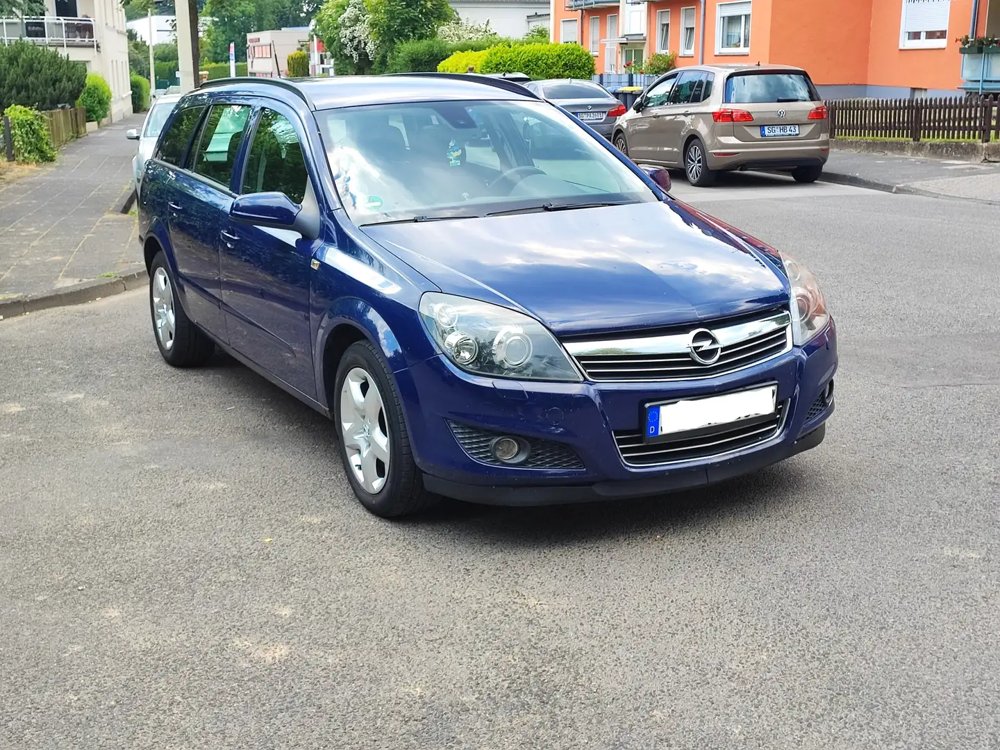 Opel Astra Astra 1.9 CDTI Caravan DPF NAVI plava - 2