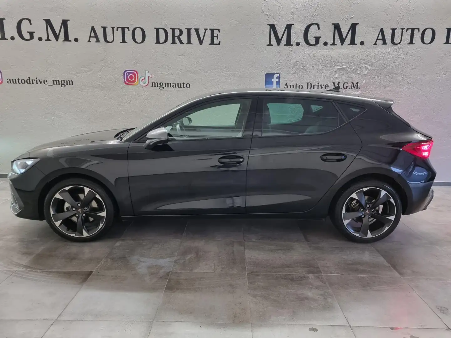 CUPRA Leon 1.5 Hybrid 150 CV DSG Noir - 2
