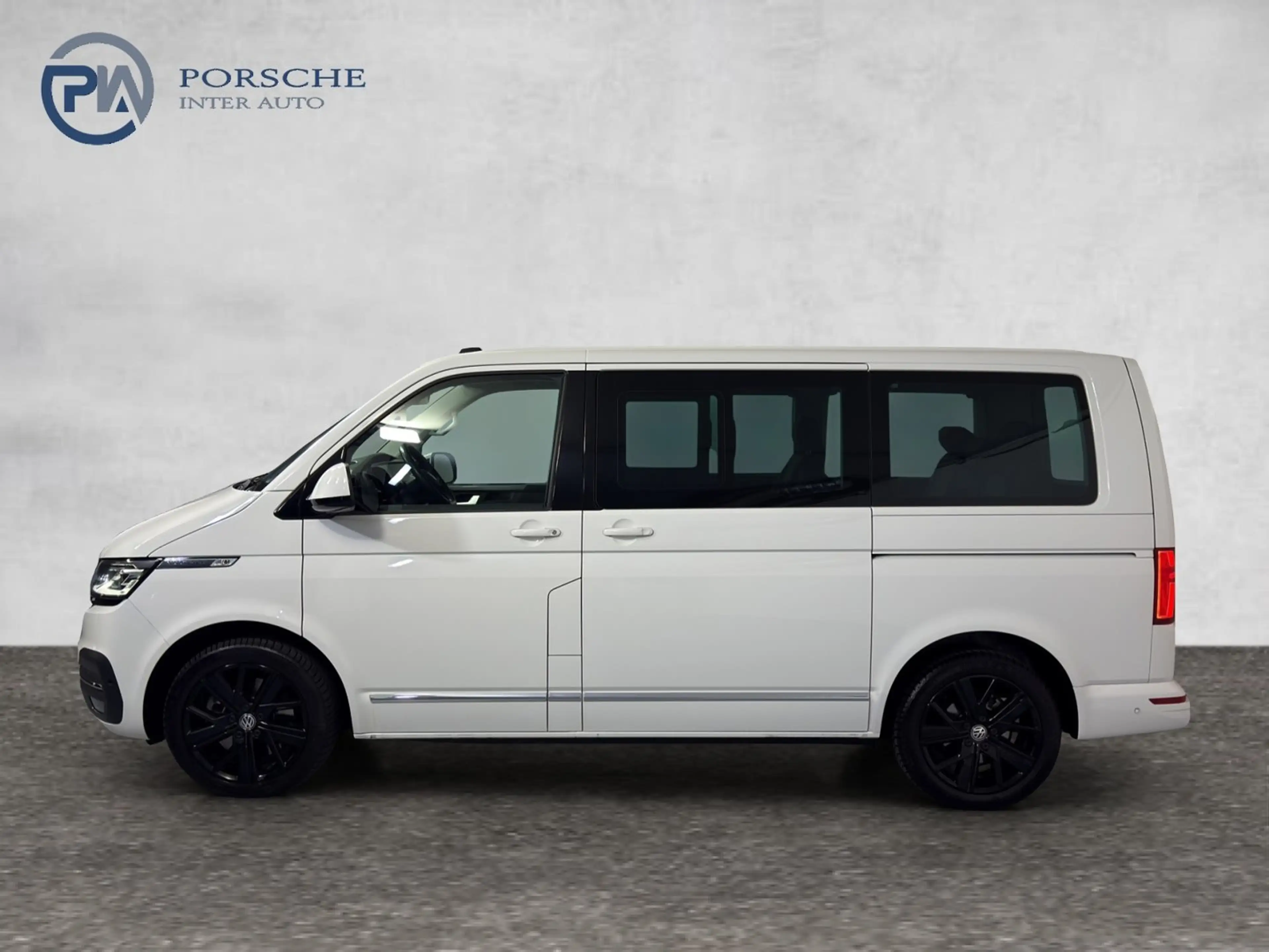Volkswagen T6.1 Multivan VW T6.1 Multivan Highline TDI 4MOTION — photo 3