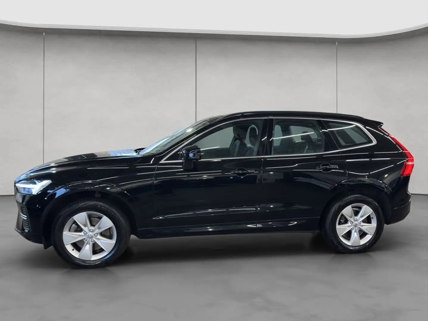 Volvo XC60 XC60 B4 Core Aut PilotAssist Google-Maps LED Kamer Zwart - 2