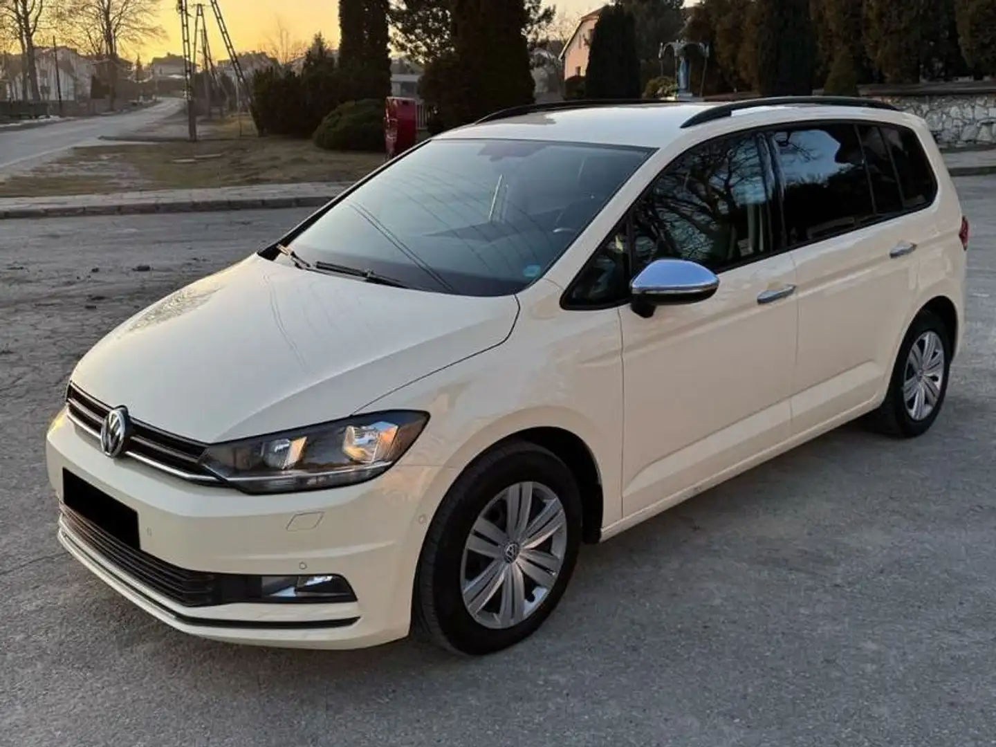 Volkswagen Touran Touran 2.0 TDI DPF DSGHighline Бежевий - 1