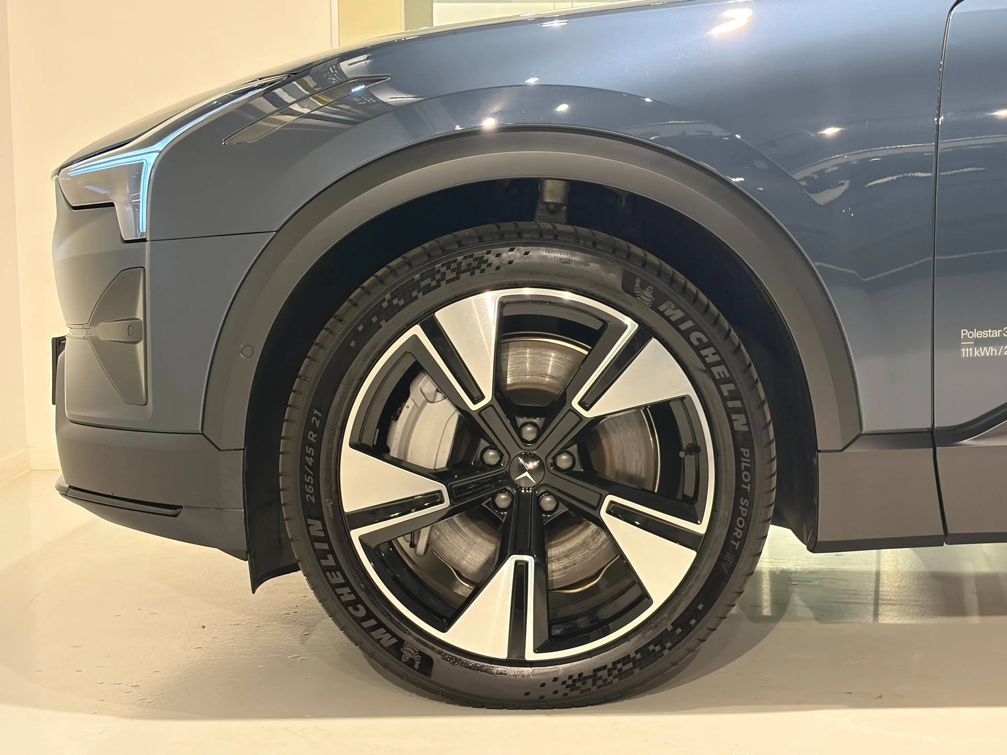 Polestar 3 Polestar 3 Long Range SM + PILOT+ PLUS PACK — photo 3