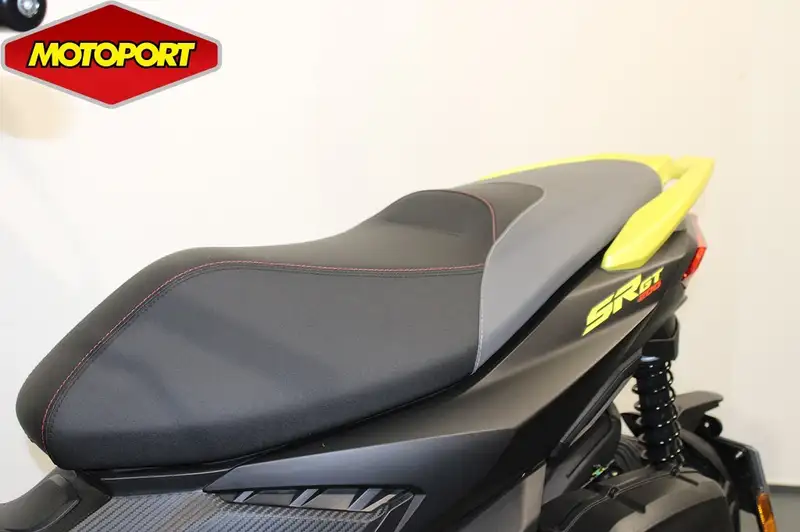 Aprilia SR GT 200 - foto 8