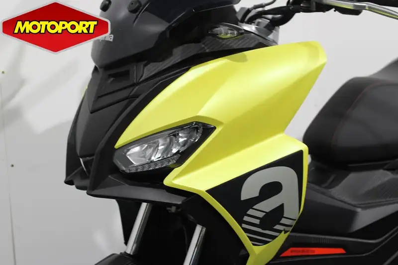 Aprilia SR GT 200 - foto 7