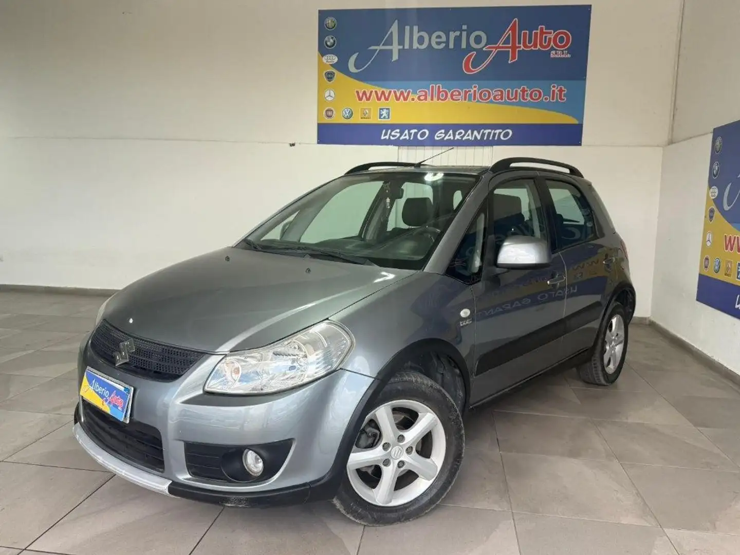 Suzuki SX4 1.9 DDiS 4WD Outdoor Line Szary - 1