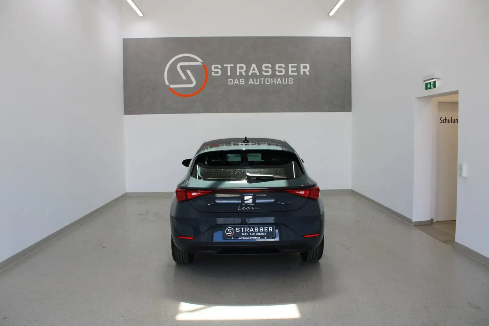 SEAT Leon Style Edition 1.5 TSI 115 PS Blau - 2