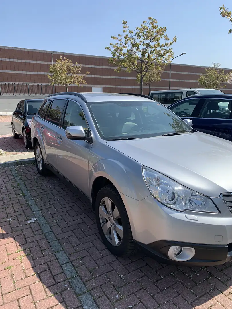 Subaru OUTBACK 2.5i VEGP navi bi-fuel lineartronic - 2