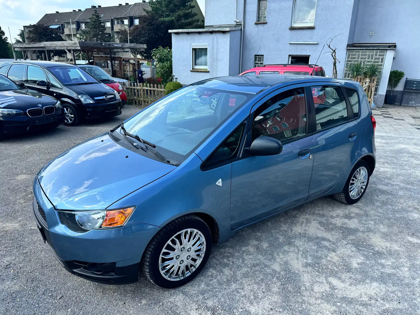 Mitsubishi Colt 1.1 Tüv+Au neu Blau - 1
