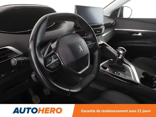 Peugeot 3008 view 11