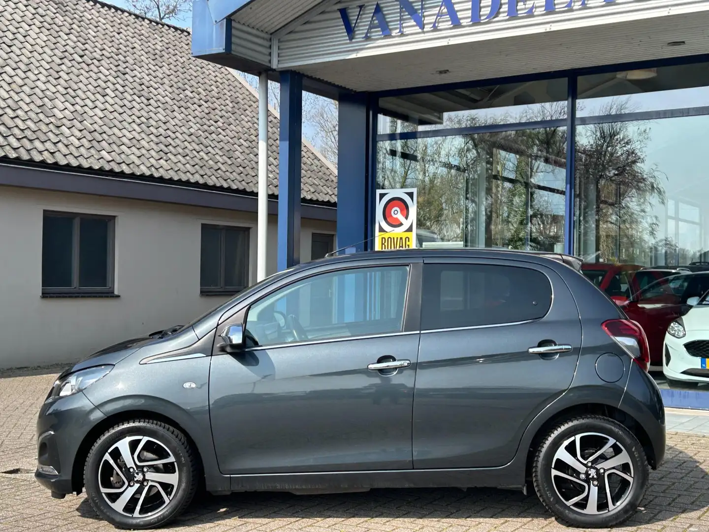 Peugeot 108 1.0 e-VTi Allure 5Drs 1e Eig! Navi Camera Clima LM Grau - 2
