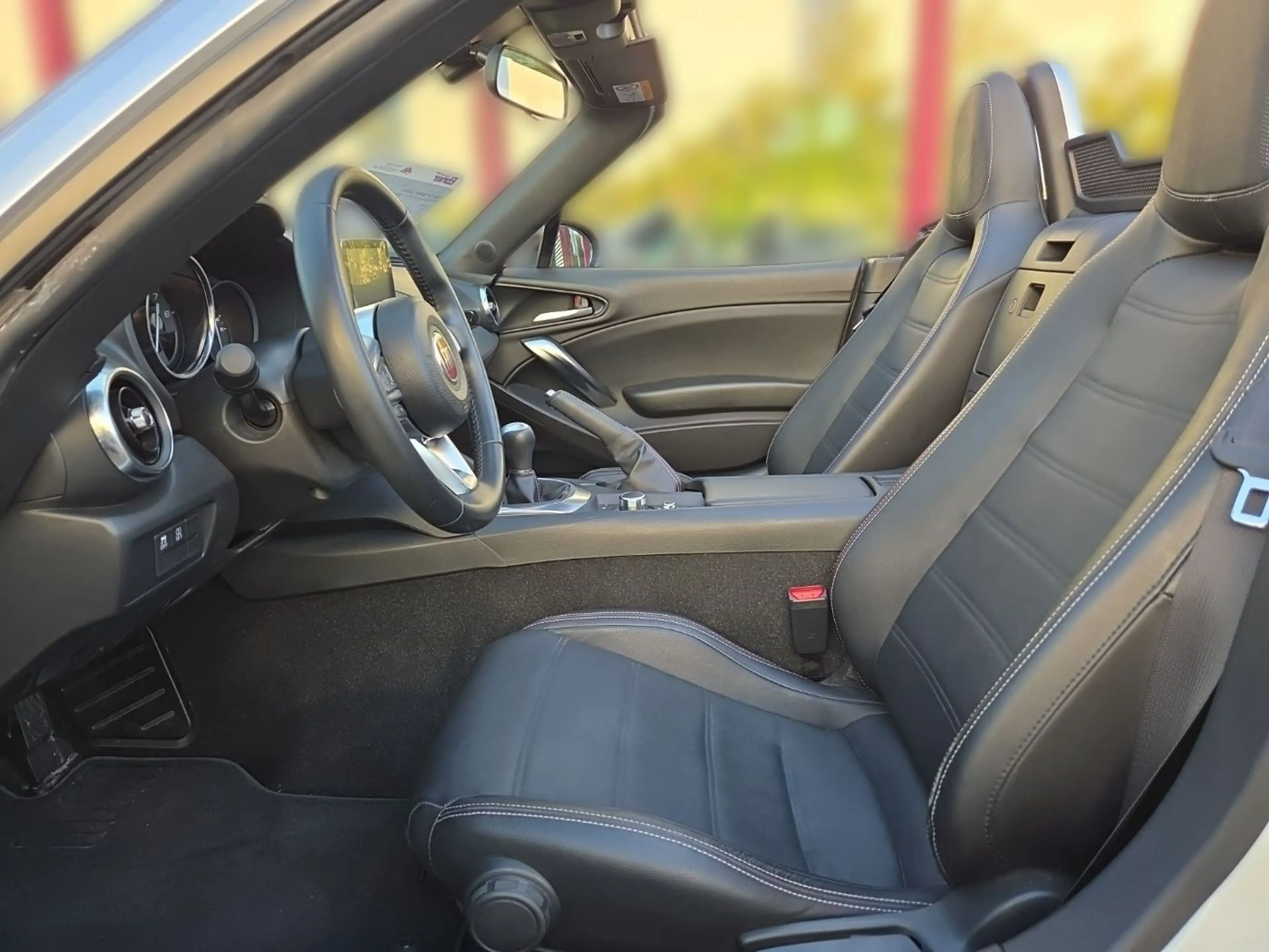Fiat 124 Spider LUSSO PREMIUM+SICHT NUR 30tKM! LED+NAVI+KAMERA+SIT — photo 8