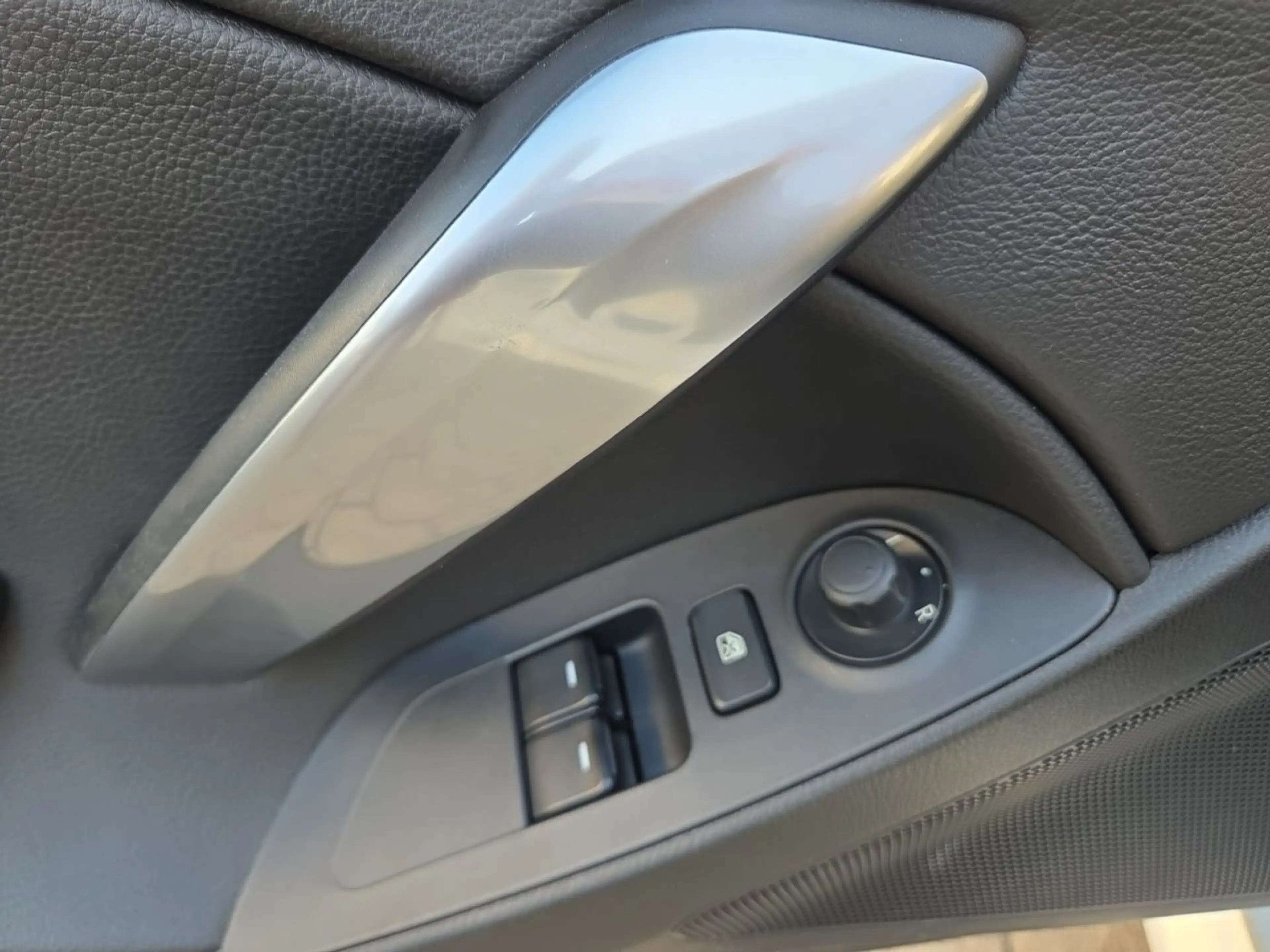 Fiat 124 Spider LUSSO PREMIUM+SICHT NUR 30tKM! LED+NAVI+KAMERA+SIT — photo 13