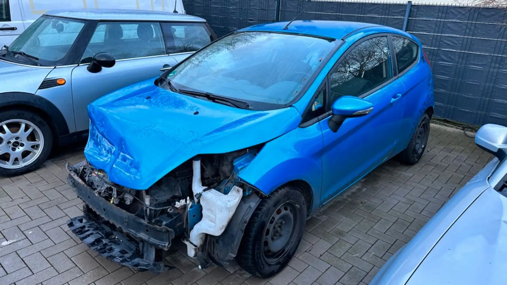Ford Fiesta Trend Klima -Unfallwagen Bleu - 1