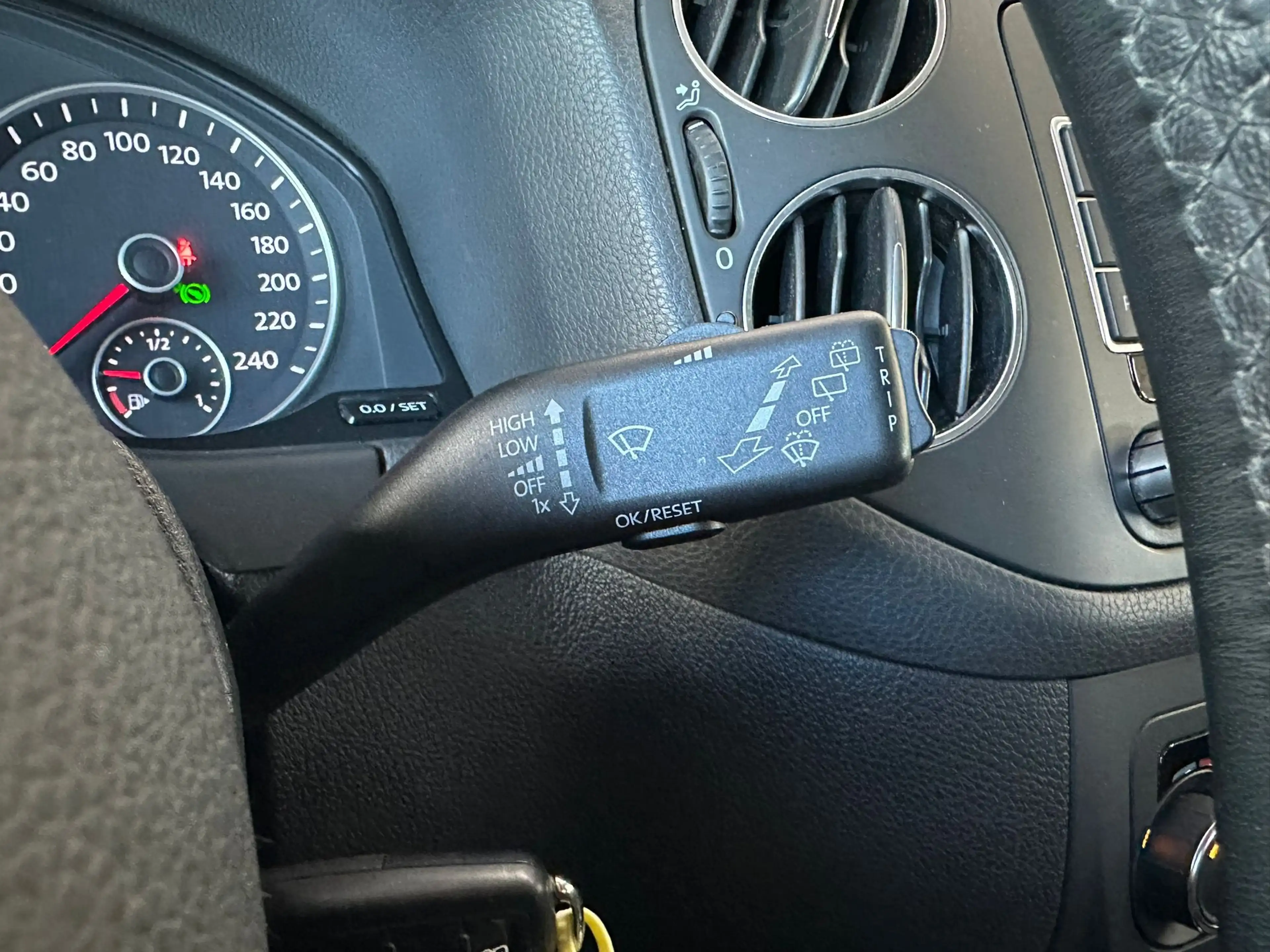 Volkswagen Golf Plus 🟩1.4 ESSENCE 122CV - AUTOMATIQUE - GPS - HIGHLINE - CRUISE - SIÈGES CHAUFFANTS — photo 13