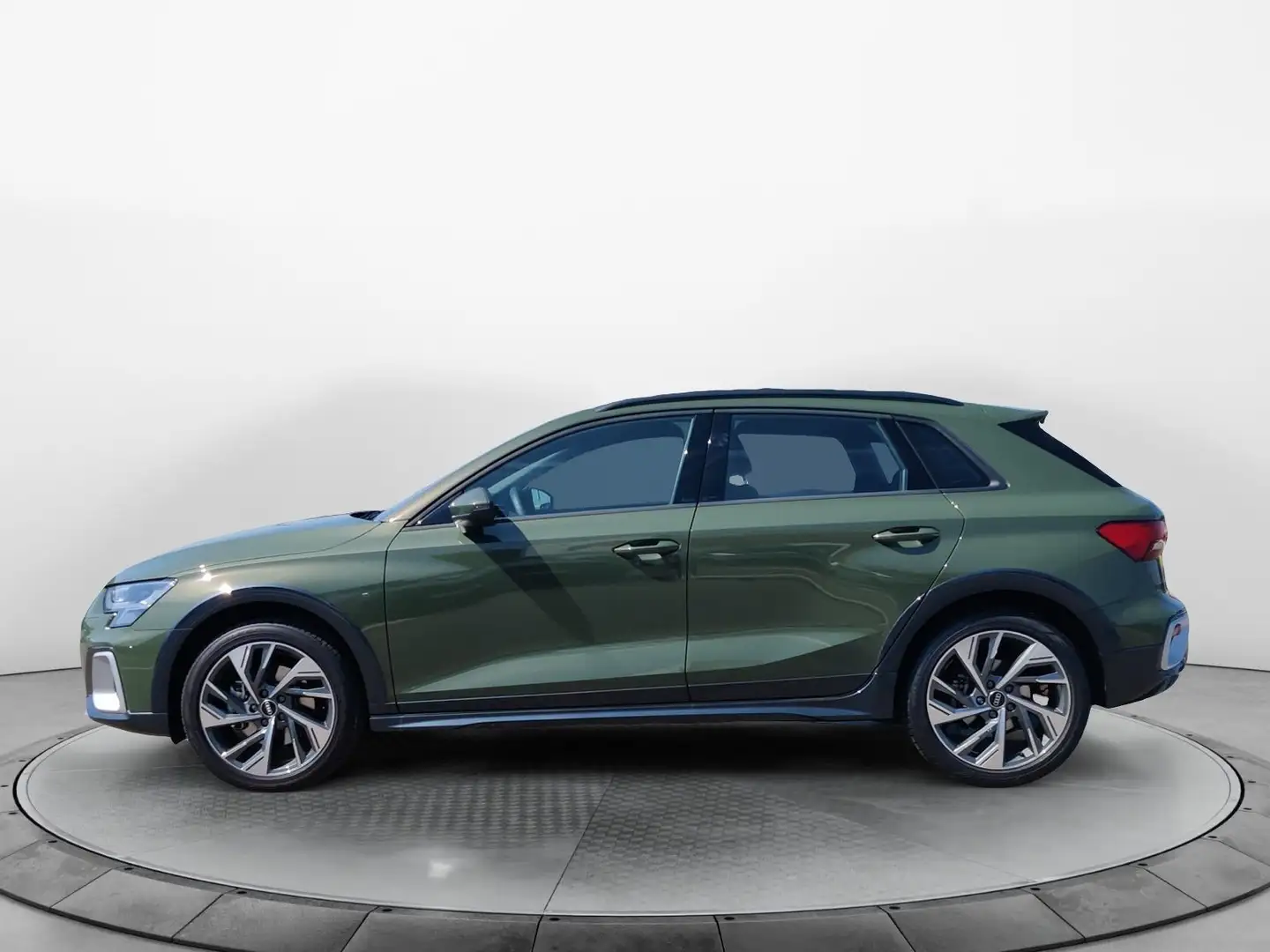 Audi A3 35 TFSI, AHK, RFK, Navi Touch, ACC, Vert - 2