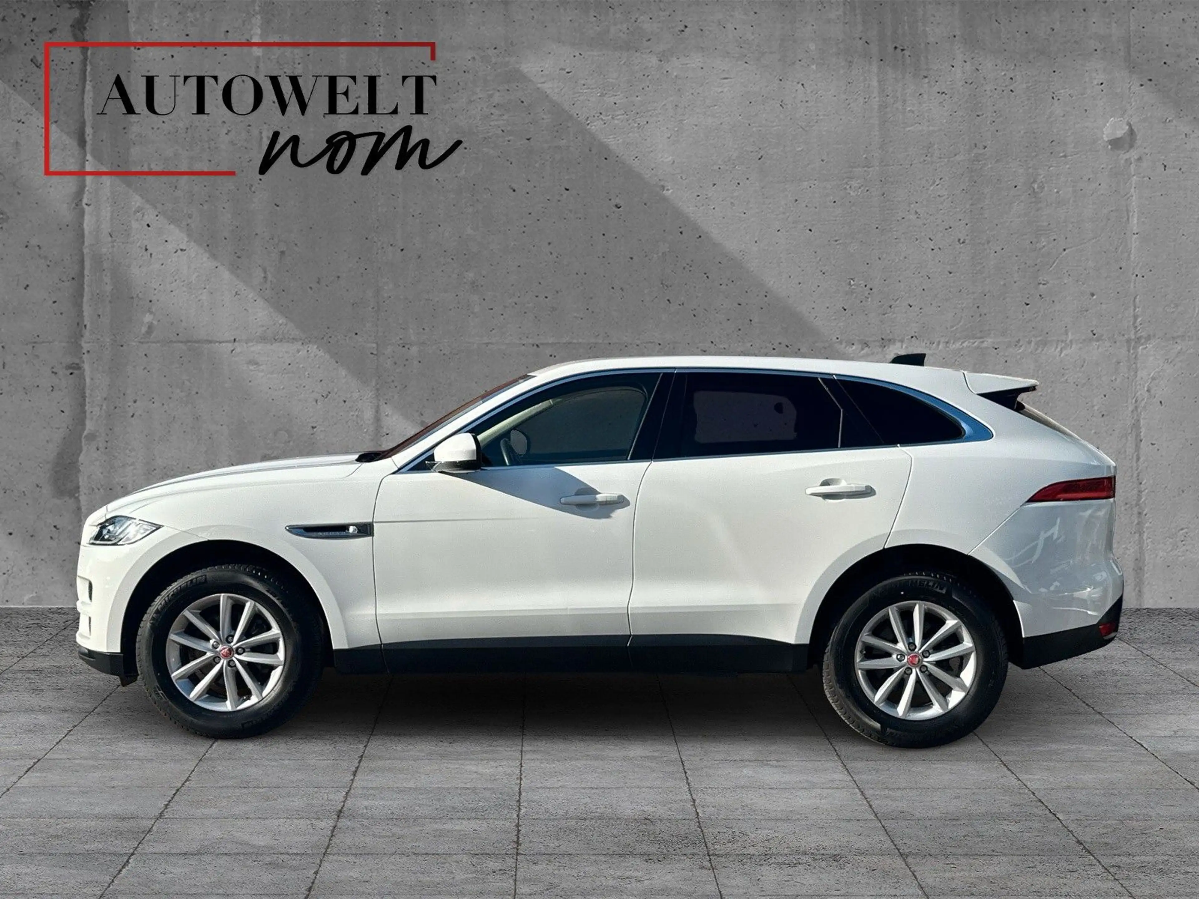 Jaguar F-Pace F-PACE Portfolio AWD R-CAM/HEADUP/LEDER/APP/ — photo 3