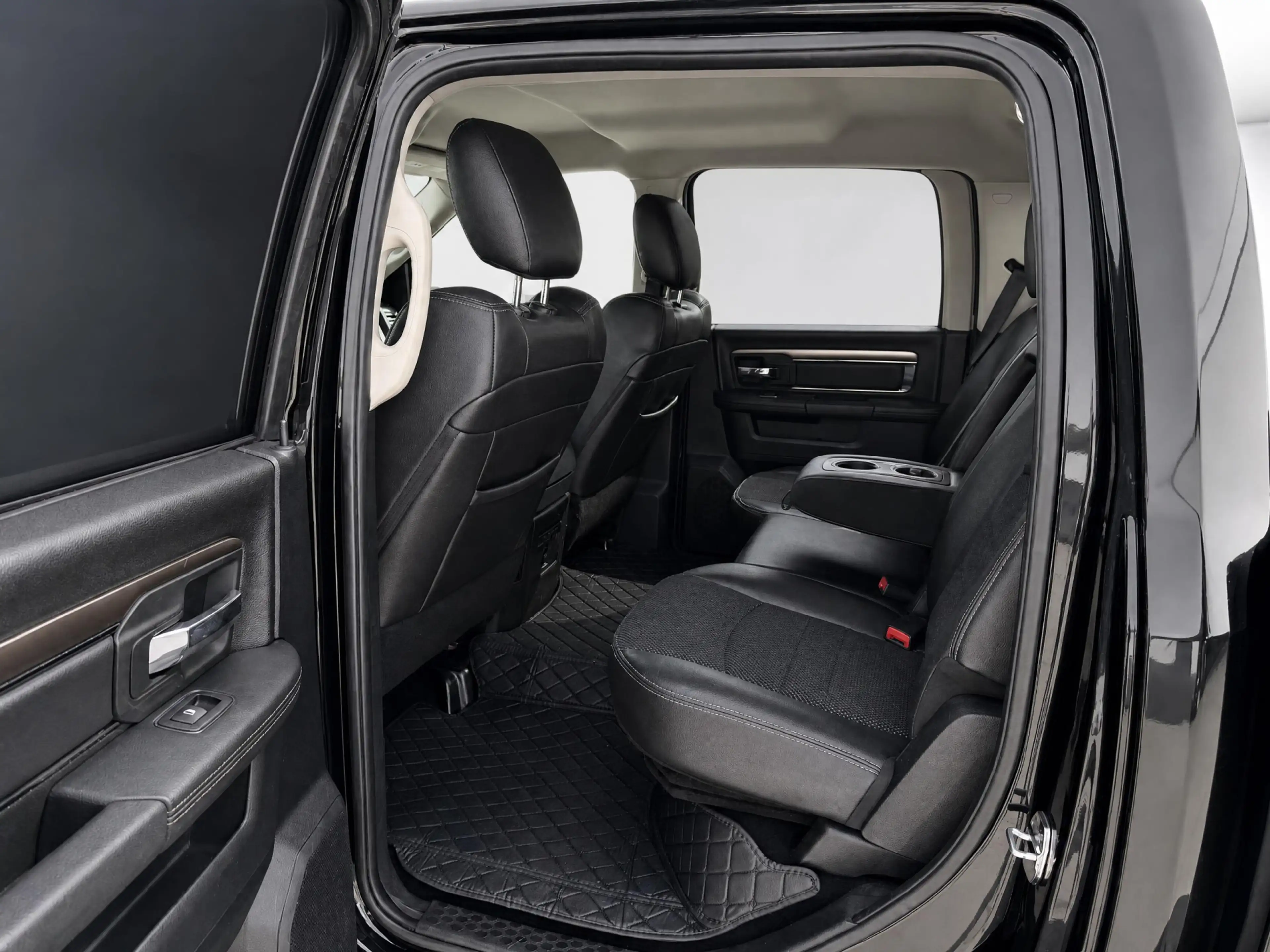 Dodge RAM 1500 5.7 V8 4x4 Crew Cab 5'7 | LPG 200L | multimed — photo 13