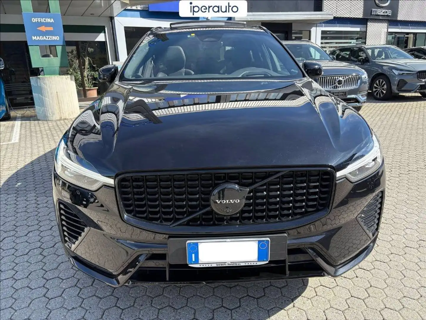 Volvo XC60 2.0 t6 phev ultra black edition awd auto *AZIENDAL Nero - 2