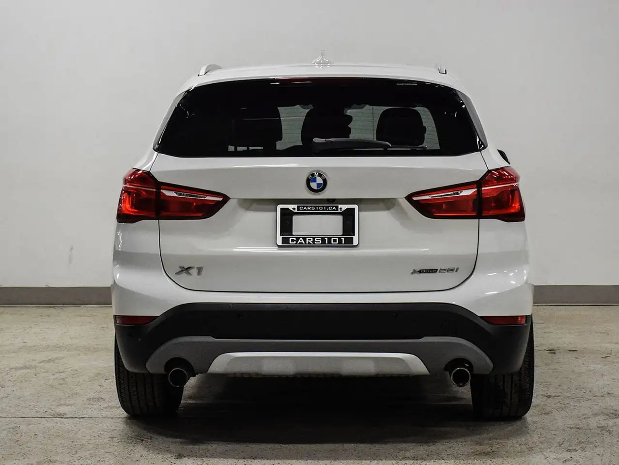 BMW X1 снимка BMW X1