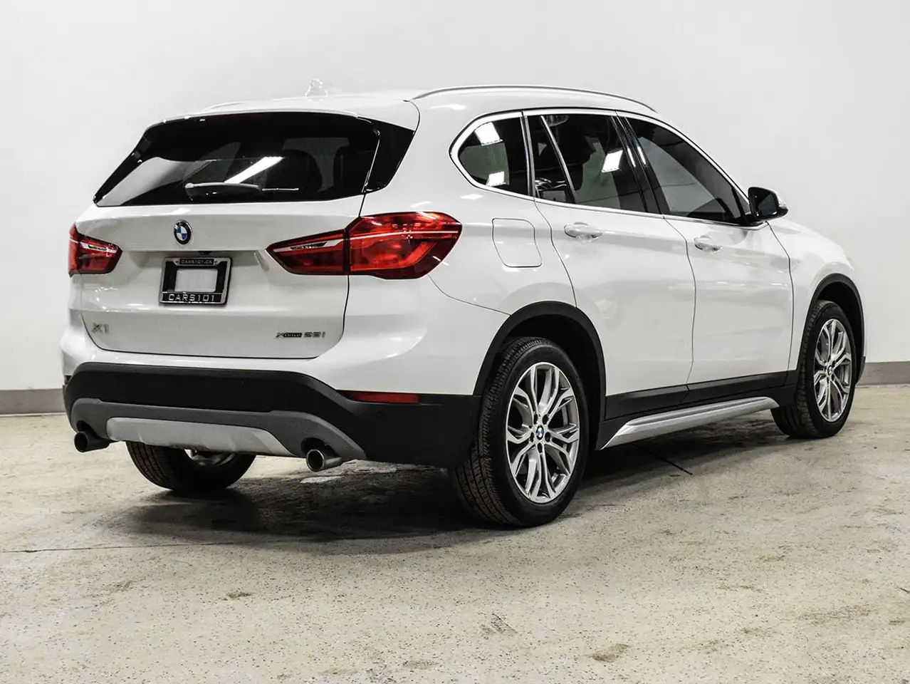 BMW X1 снимка BMW X1