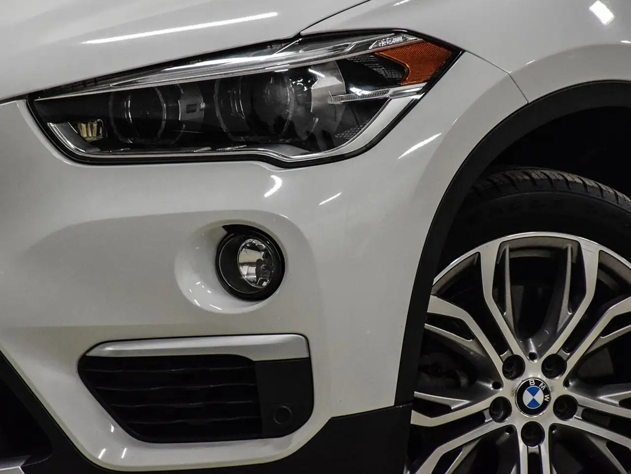 BMW X1 снимка BMW X1