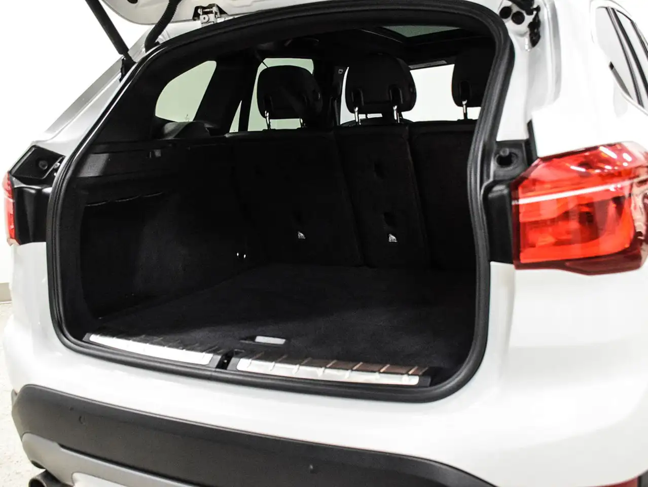 BMW X1 снимка BMW X1