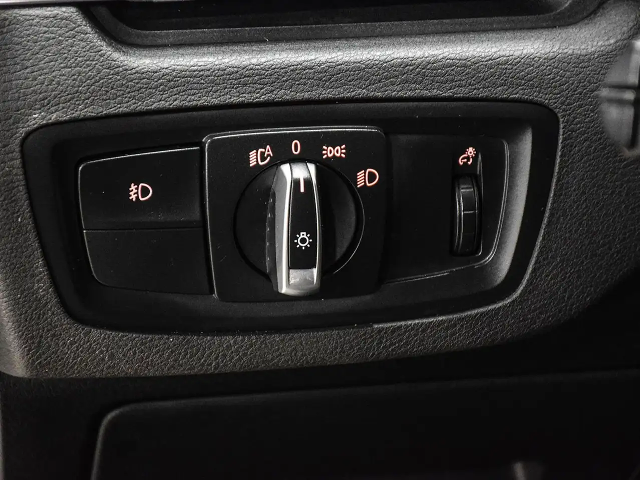 BMW X1 снимка BMW X1