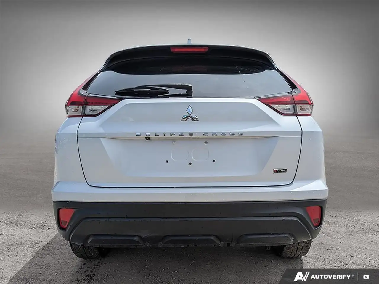Mitsubishi Eclipse Cross снимка Mitsubishi Eclipse Cross