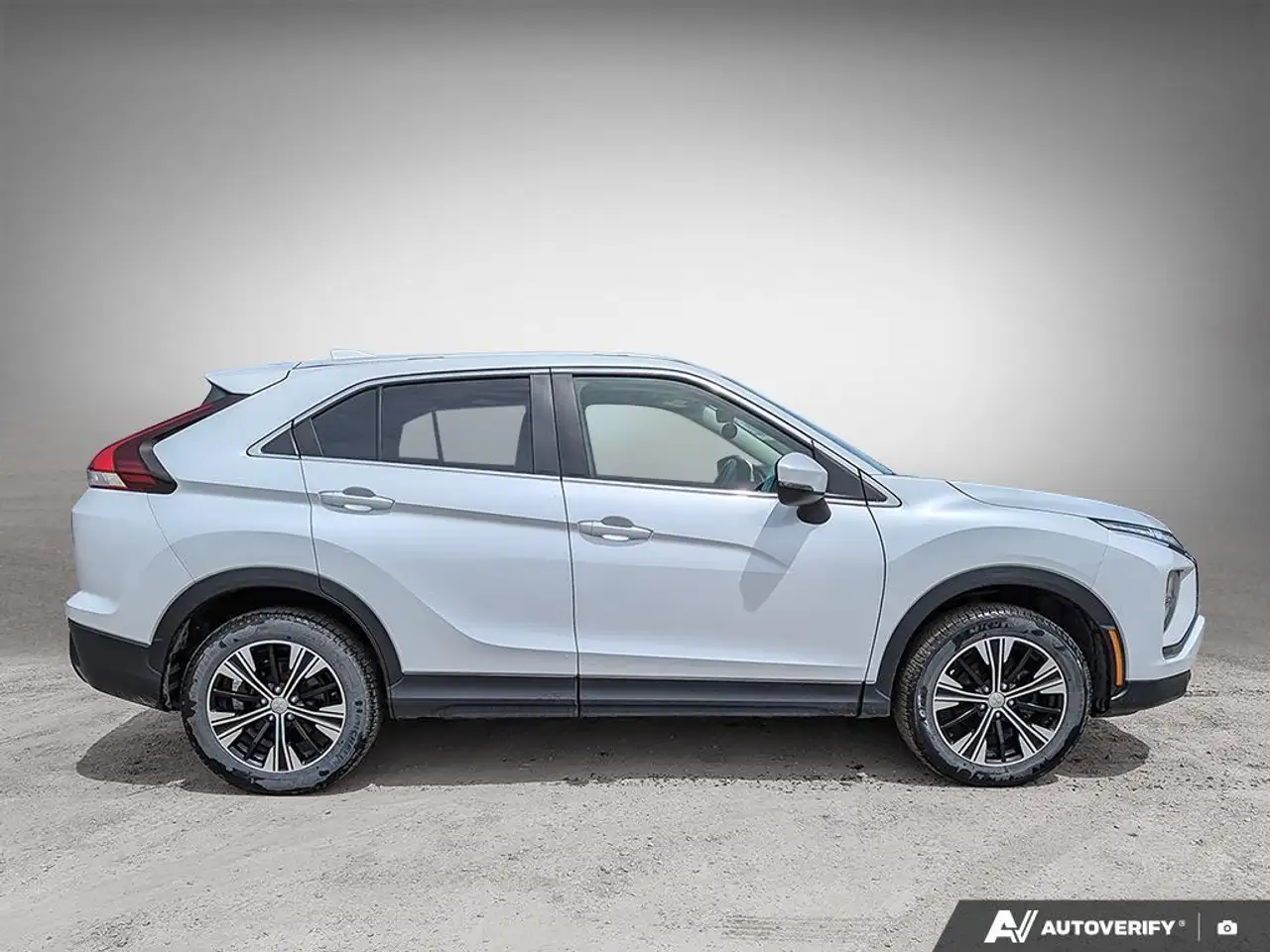 Mitsubishi Eclipse Cross снимка Mitsubishi Eclipse Cross