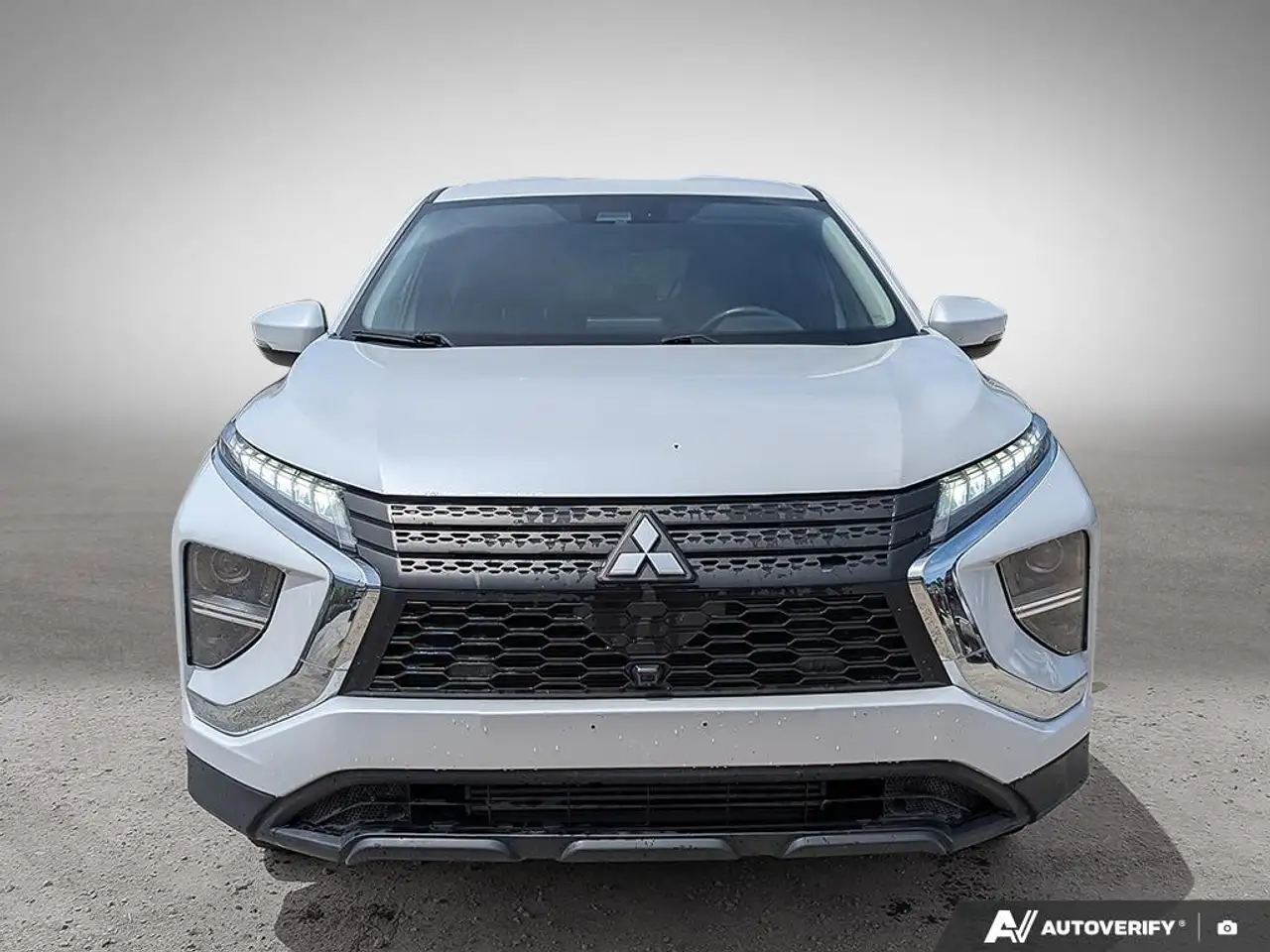 Mitsubishi Eclipse Cross снимка Mitsubishi Eclipse Cross