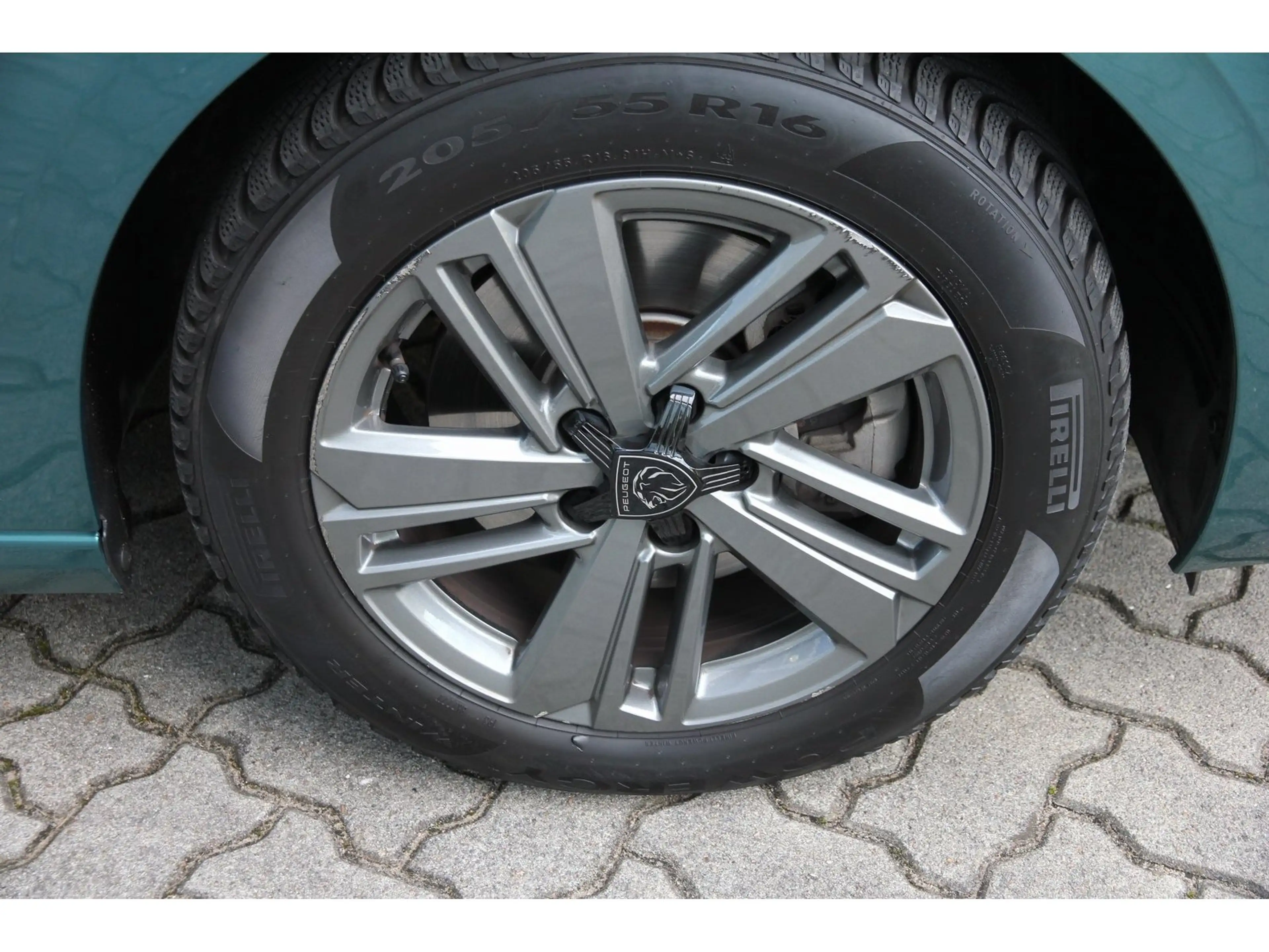 Peugeot 308 SW Active HDi 130 TEMP SHZ FSH ZV LED PDC — photo 7