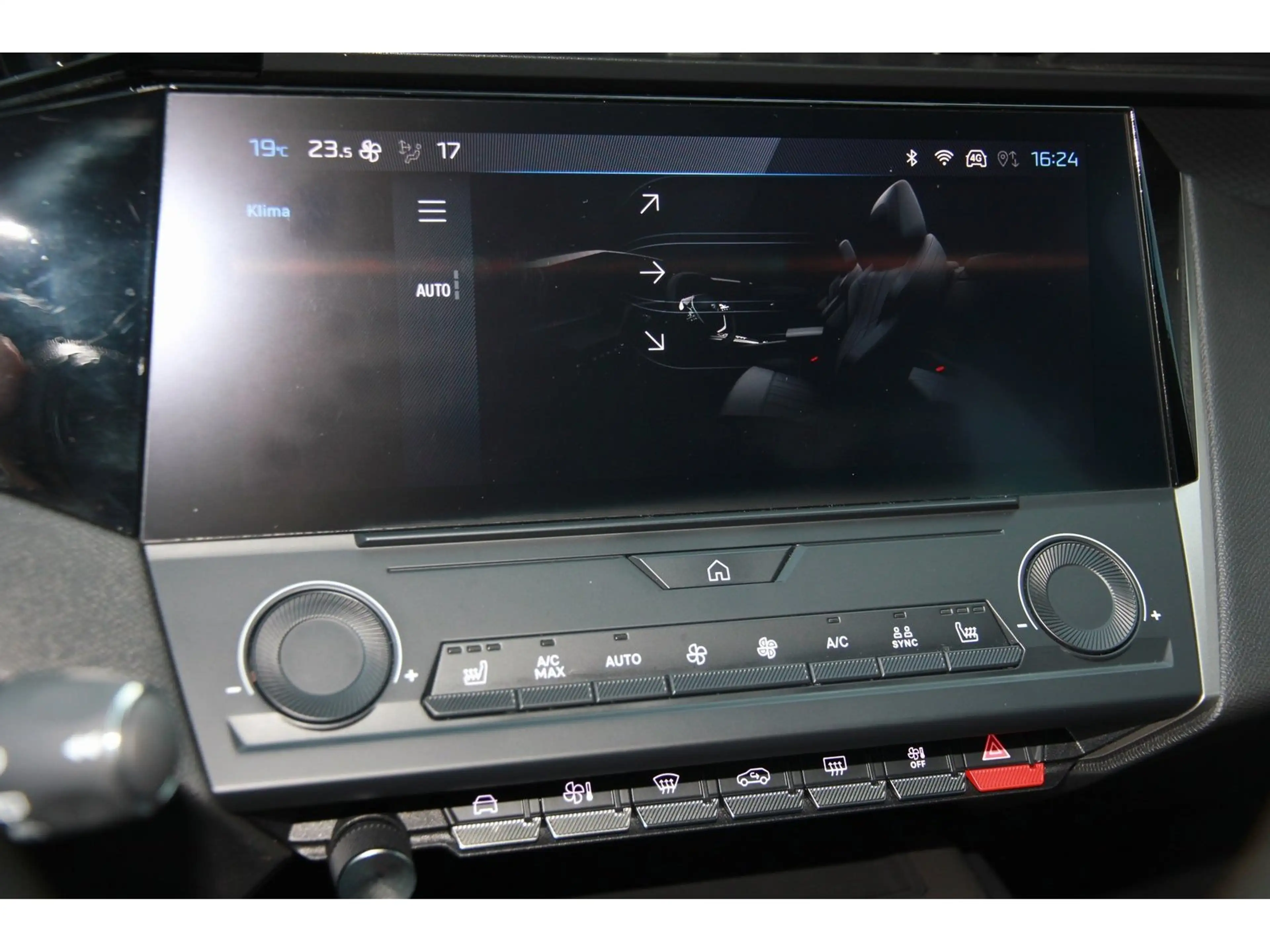 Peugeot 308 SW Active HDi 130 TEMP SHZ FSH ZV LED PDC — photo 23