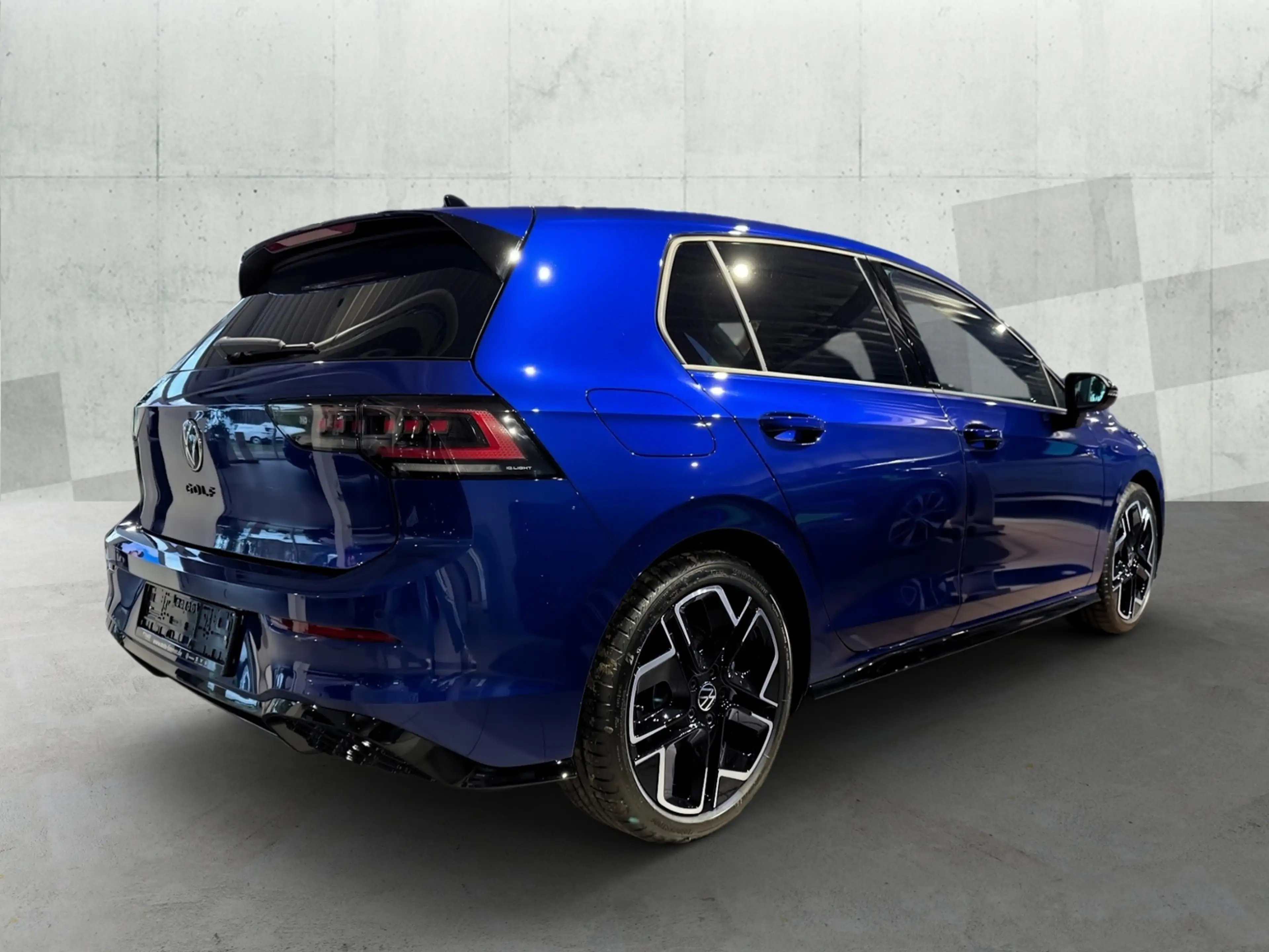Volkswagen Golf R -Line 1,5 l eTSI DSG*AHK*BLACK STYLE*HEAD-UP-DISP — photo 5