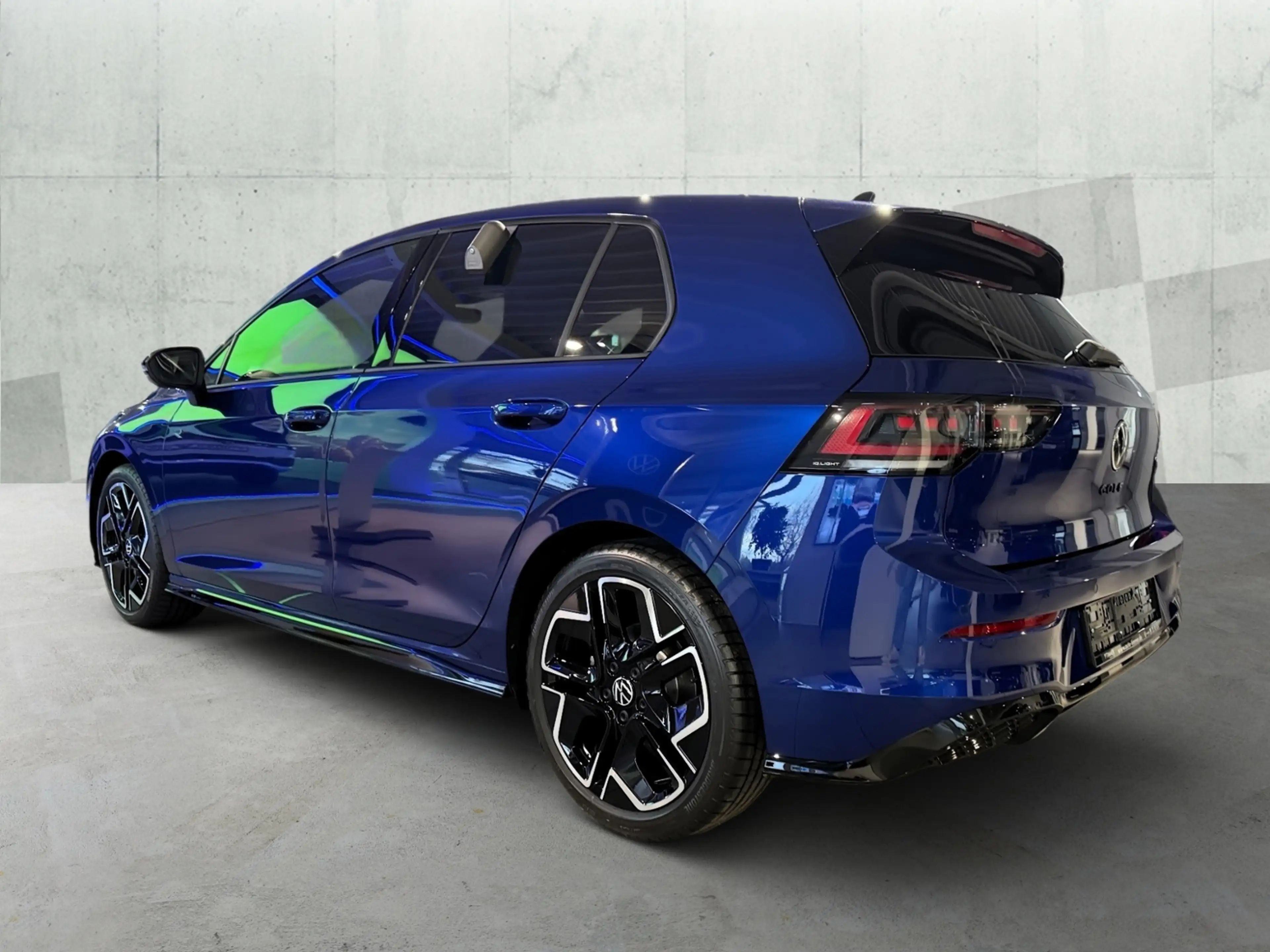 Volkswagen Golf R -Line 1,5 l eTSI DSG*AHK*BLACK STYLE*HEAD-UP-DISP — photo 6