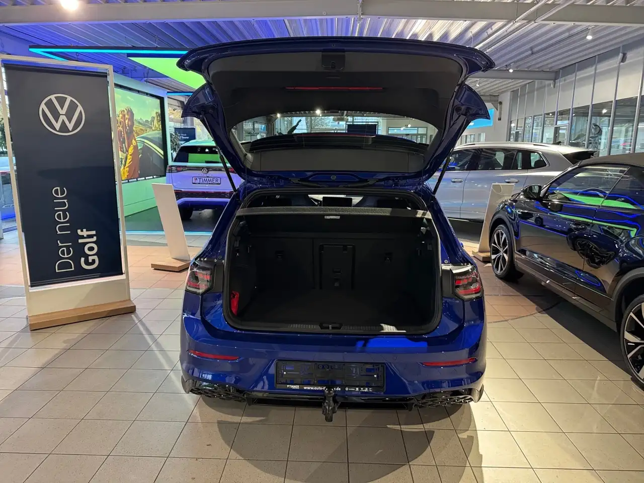 Volkswagen Golf -Line 1,5 l eTSI DSG*AHK*BLACK STYLE*HEAD-UP-DISP, миниатюра 16